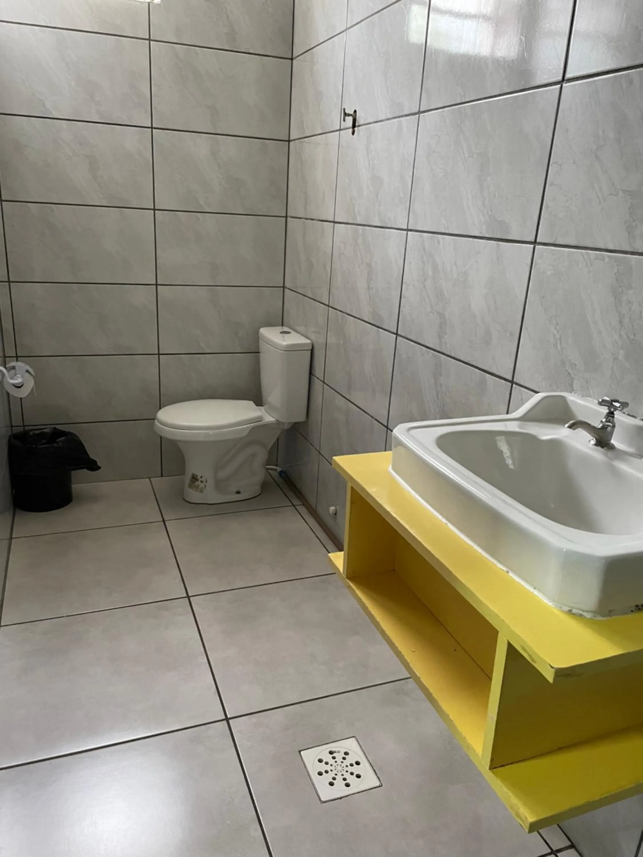 Bathroom in Pousada Vista do Lago - HOSTEL