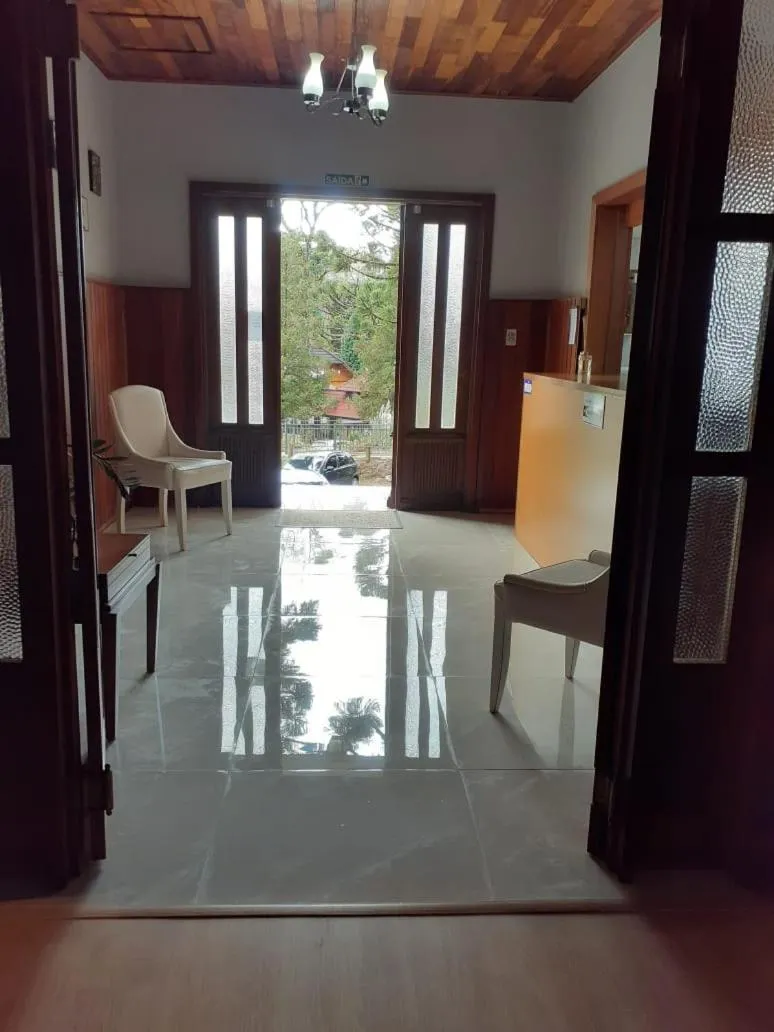 Seating area in Pousada Vista do Lago - HOSTEL