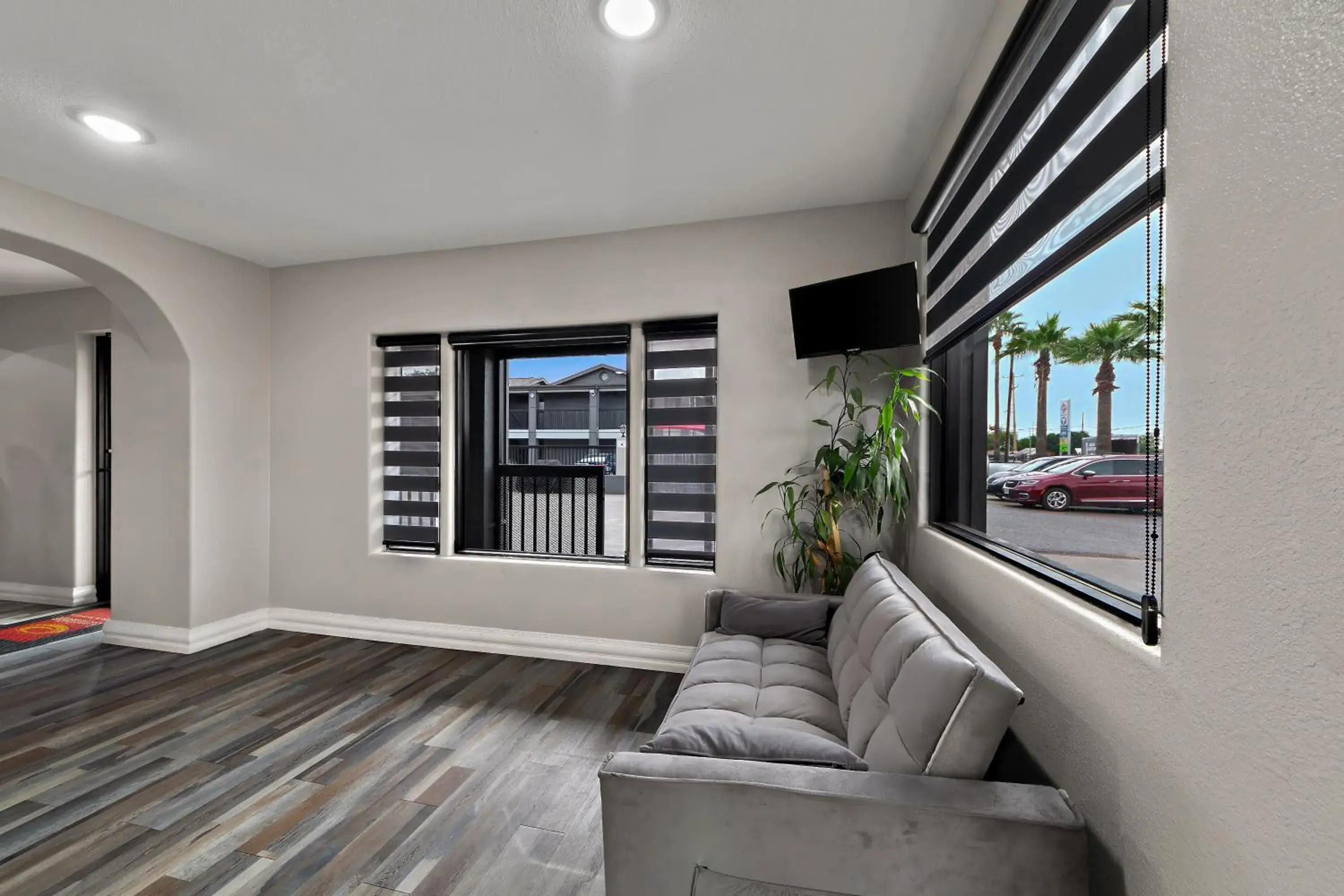 Seating Area in Econo Lodge Inn & Suites