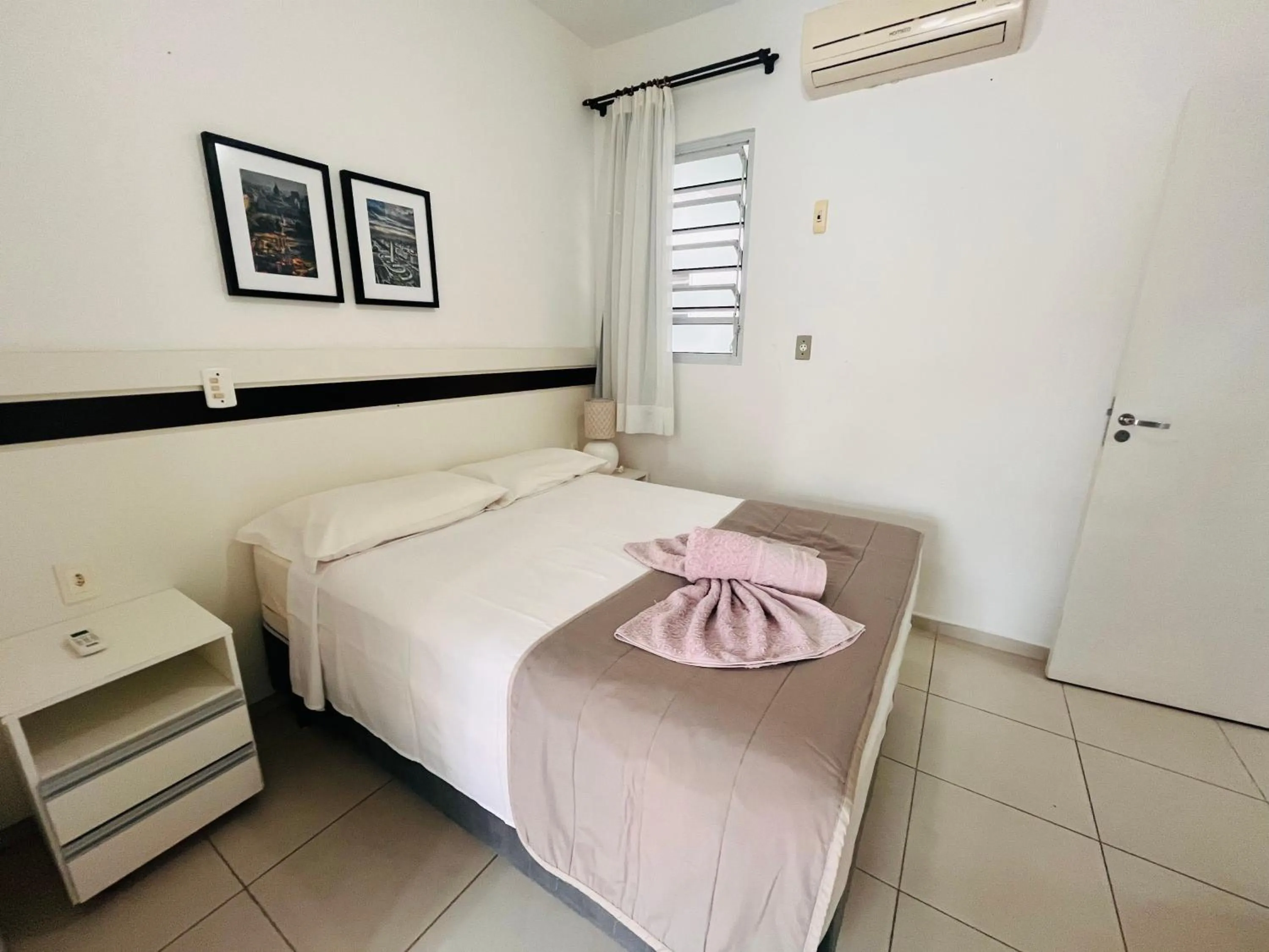 Photo of the whole room, Bed in Pousada Kindermann - Jurerê