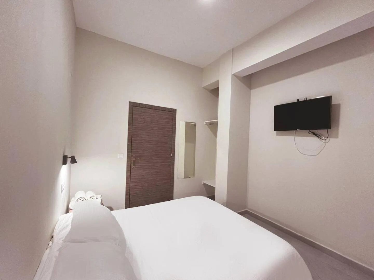 Bedroom, Bed in Hostal Pompeya Merida