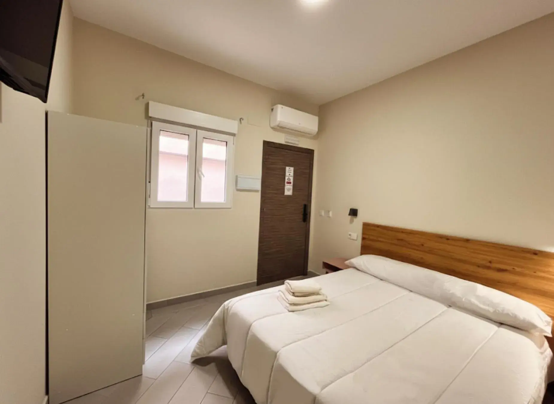 Bedroom, Bed in Hostal Pompeya Merida Bedroom, Bed in Hostal Pompeya Merida