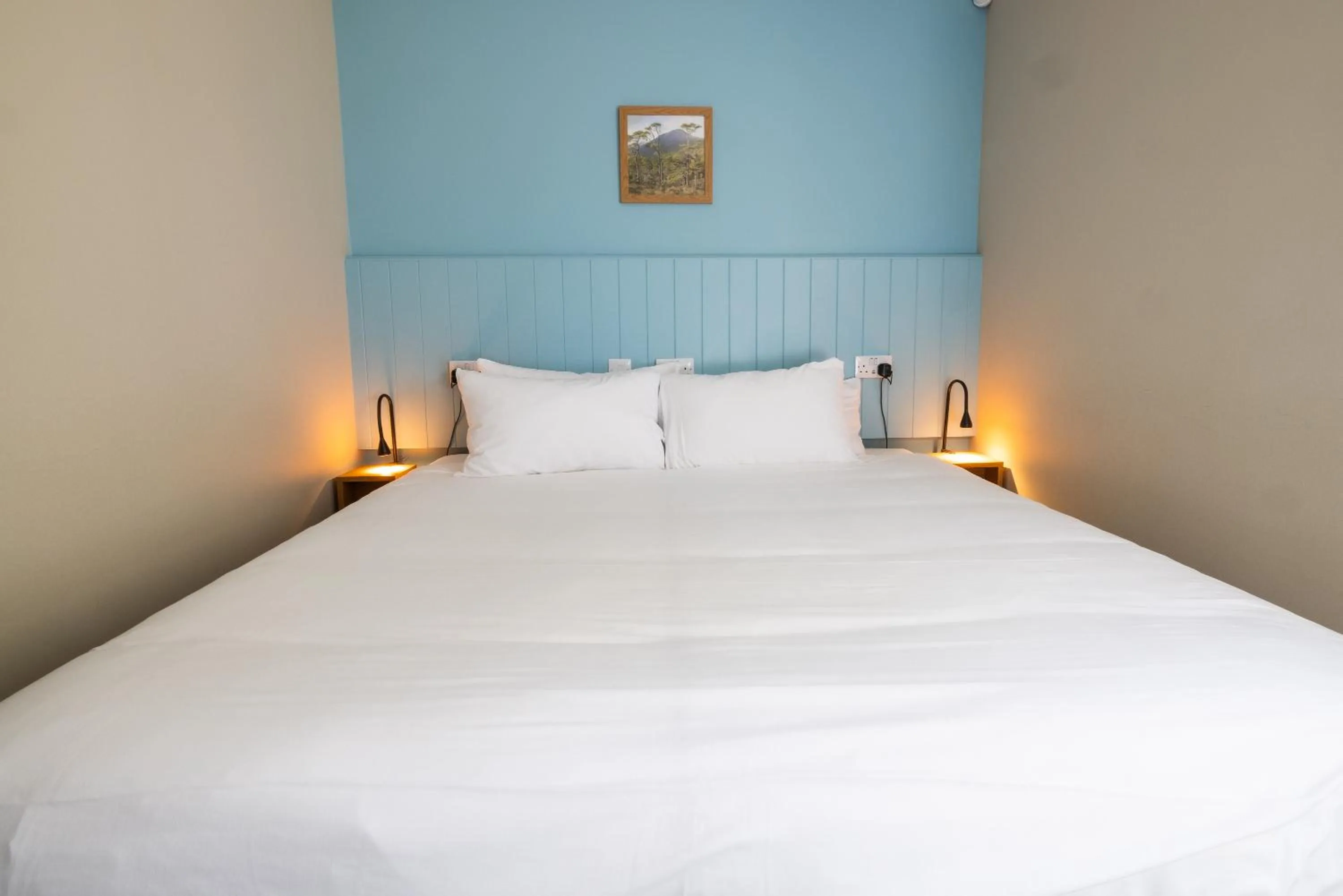 Bed in An Spiris Accommodation at Dundreggan Rewilding Centre