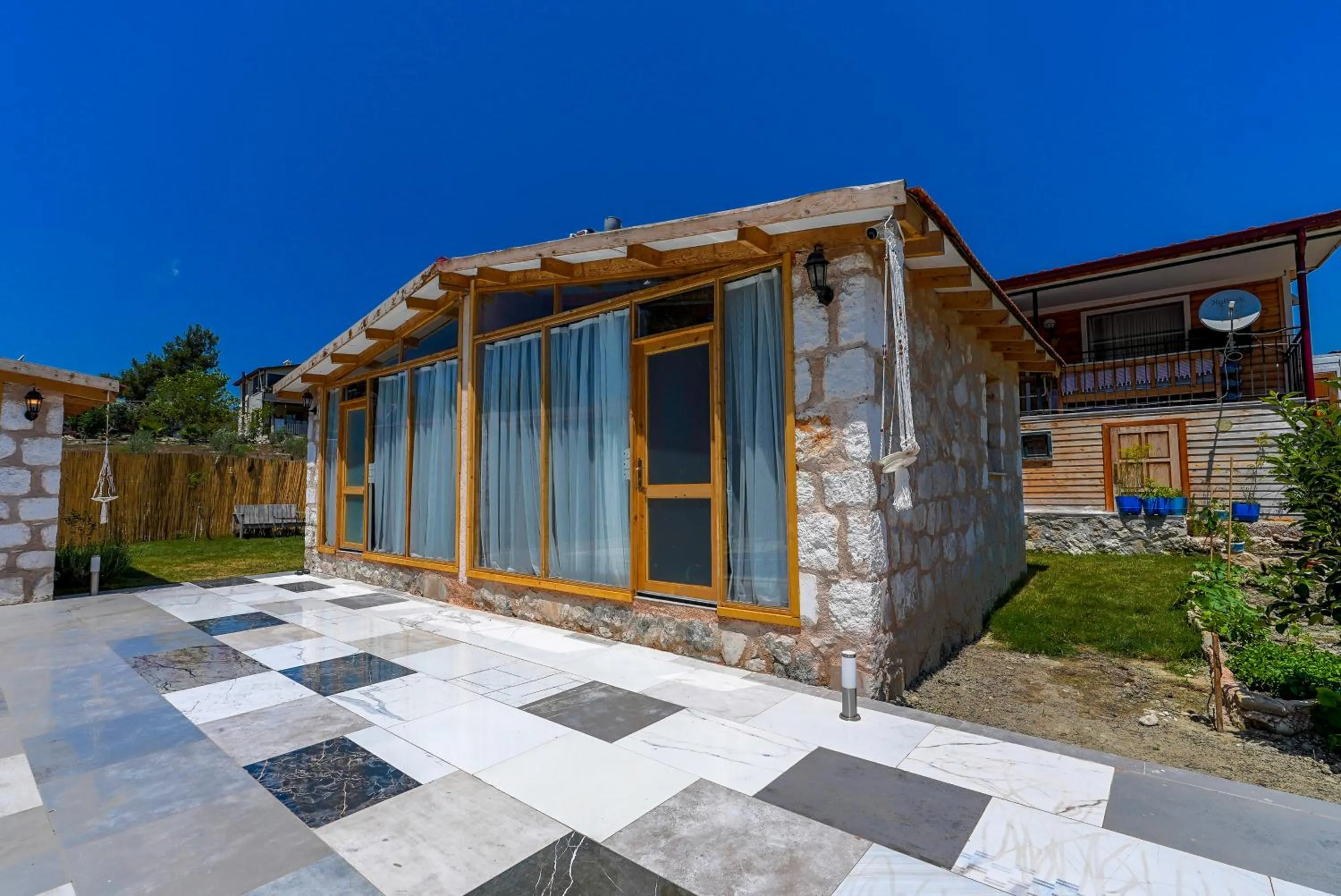 Property building in Casa De Sherys