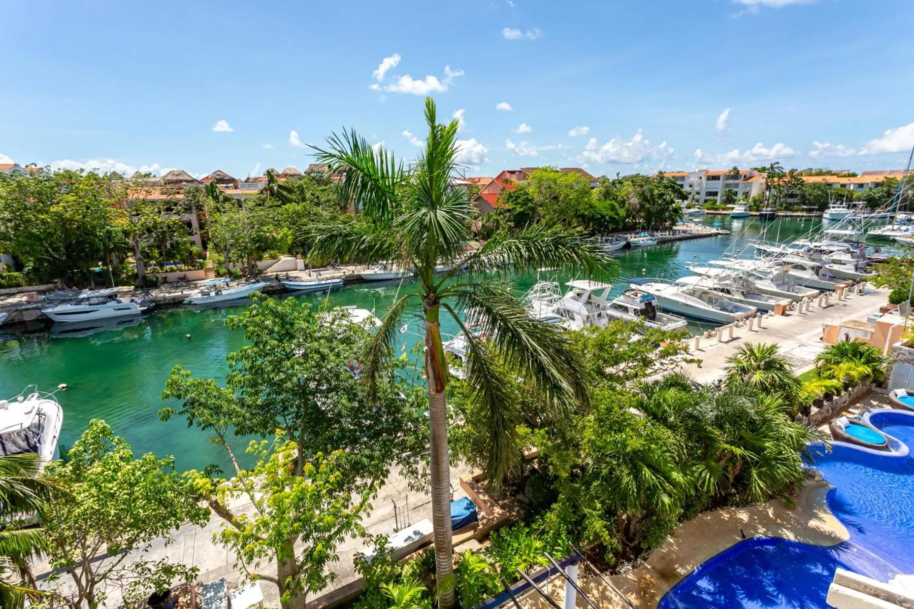 Landmark view in Aventuras Club