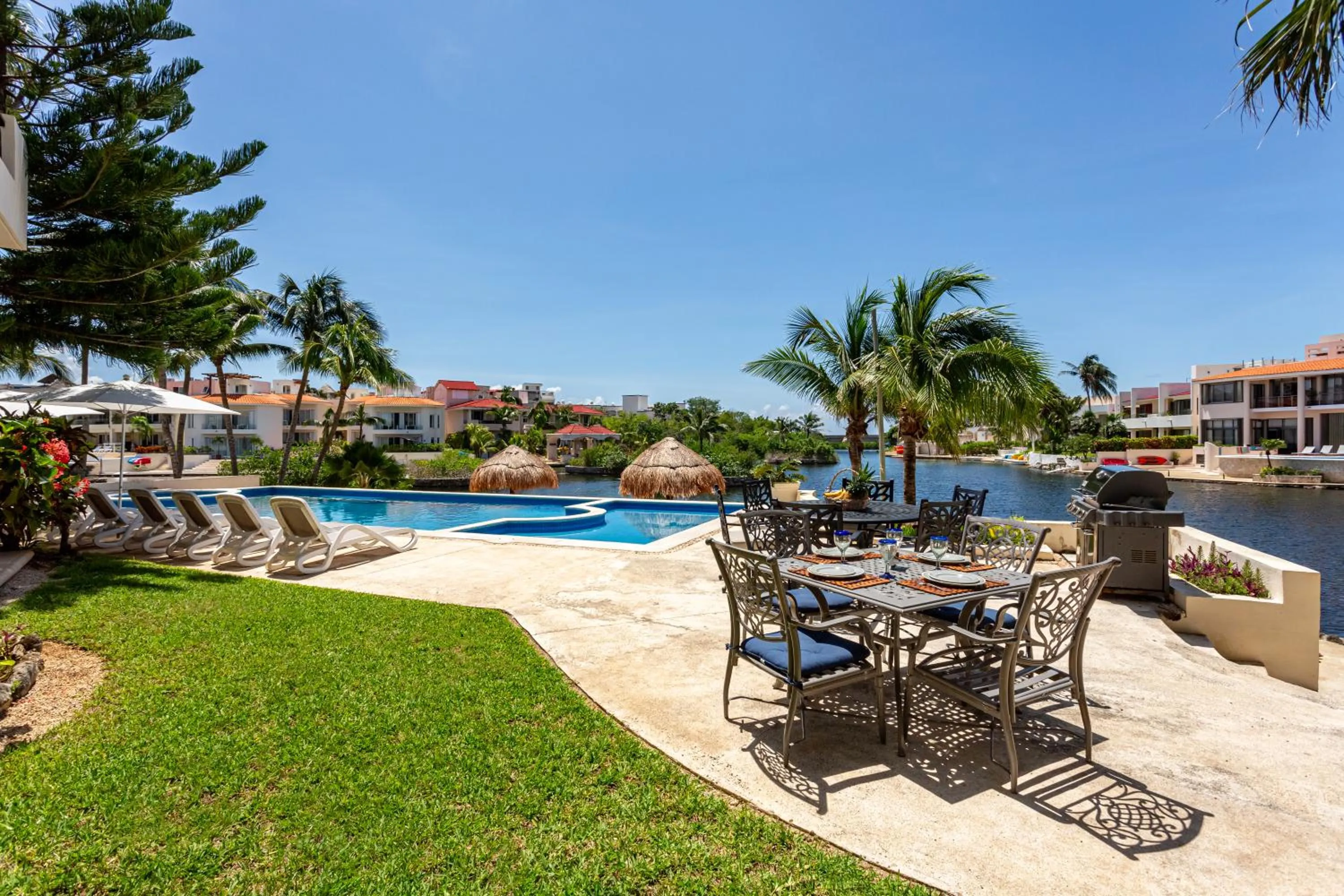 Balcony/Terrace in Aventuras Club