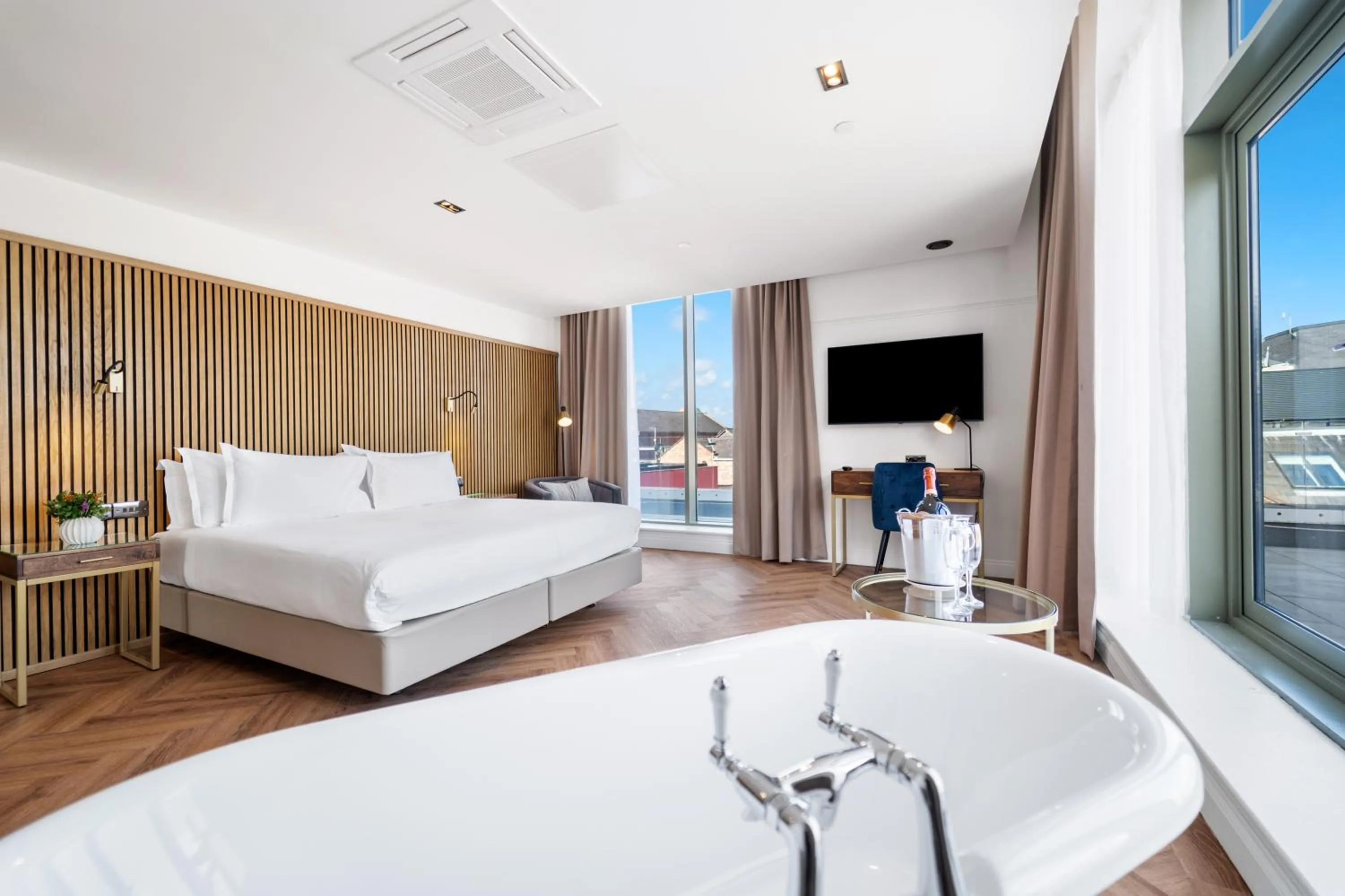 Bedroom, Bed in Ropewalks Hotel