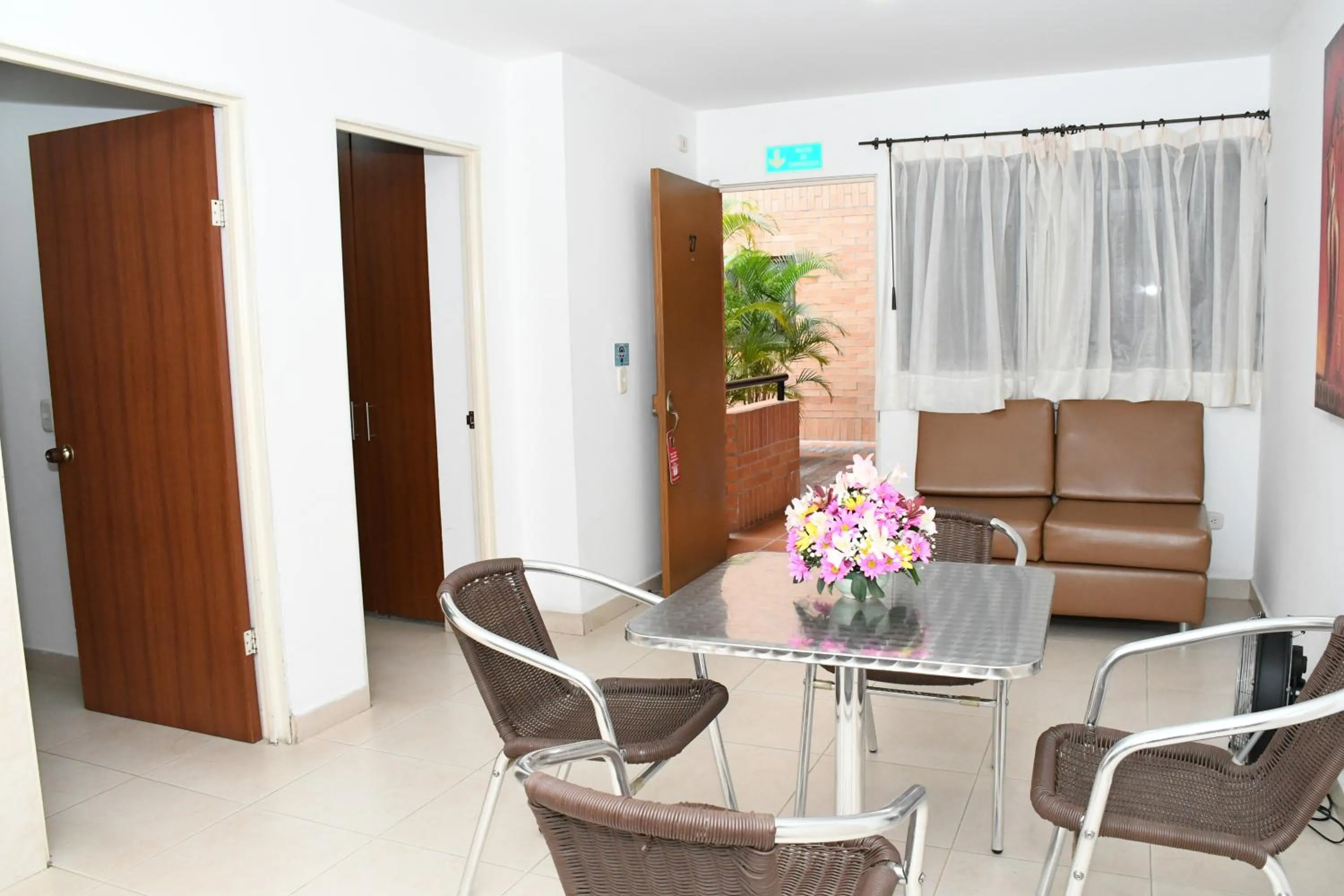 Apartahotel Los Cerezos