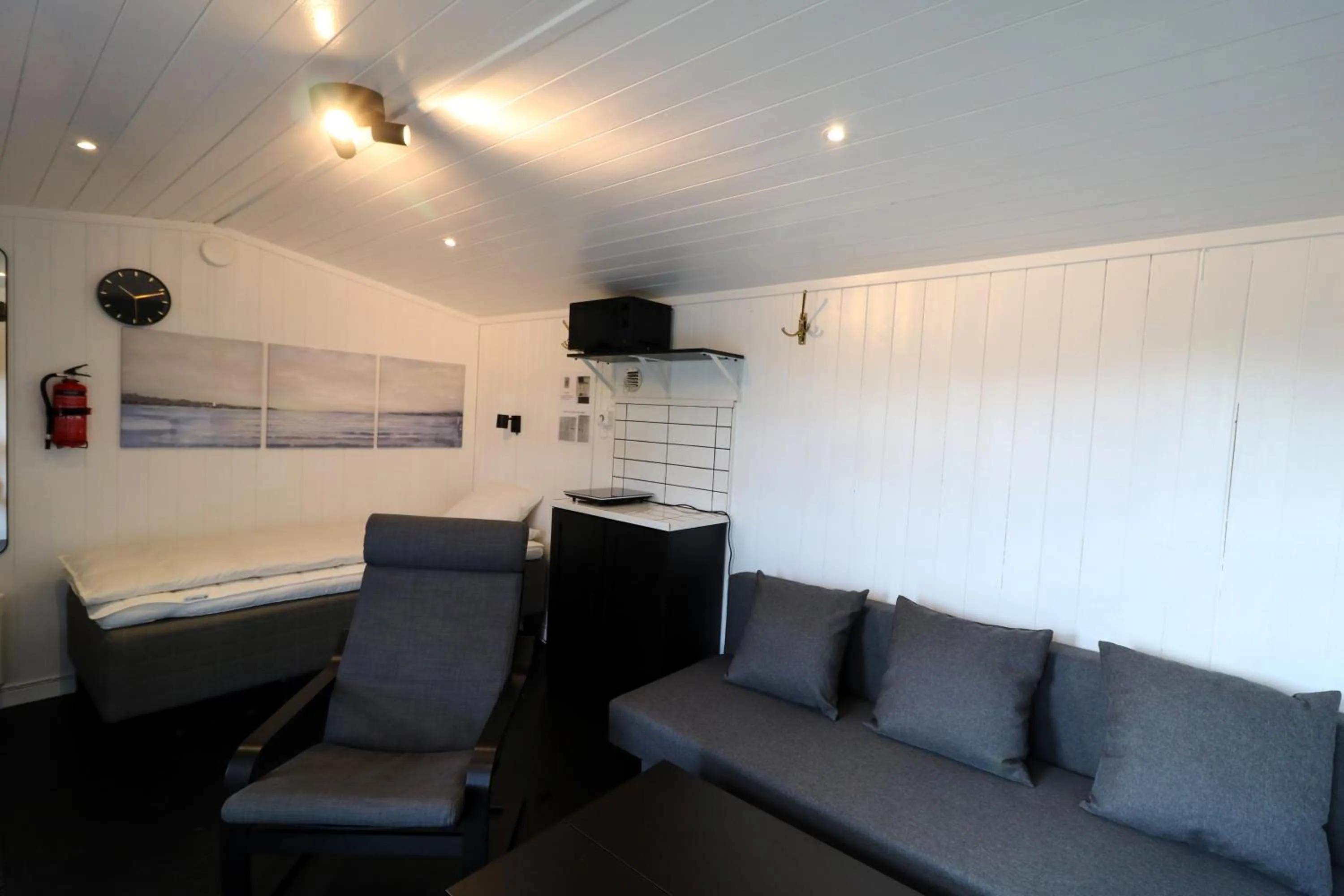 Living room in Aurora Cabin