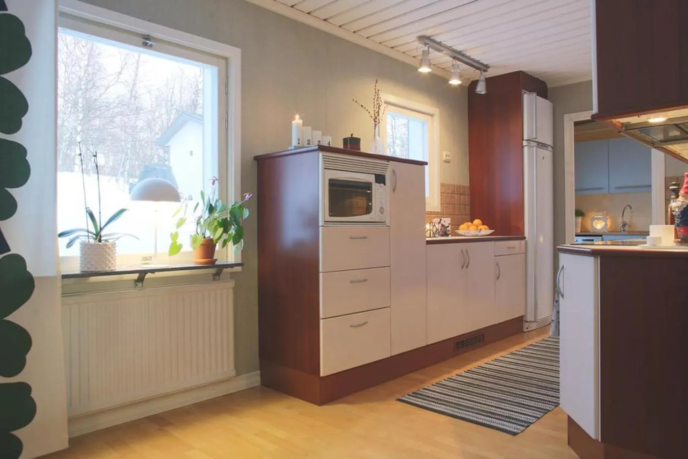 Kitchen or kitchenette in Aurora Cabin