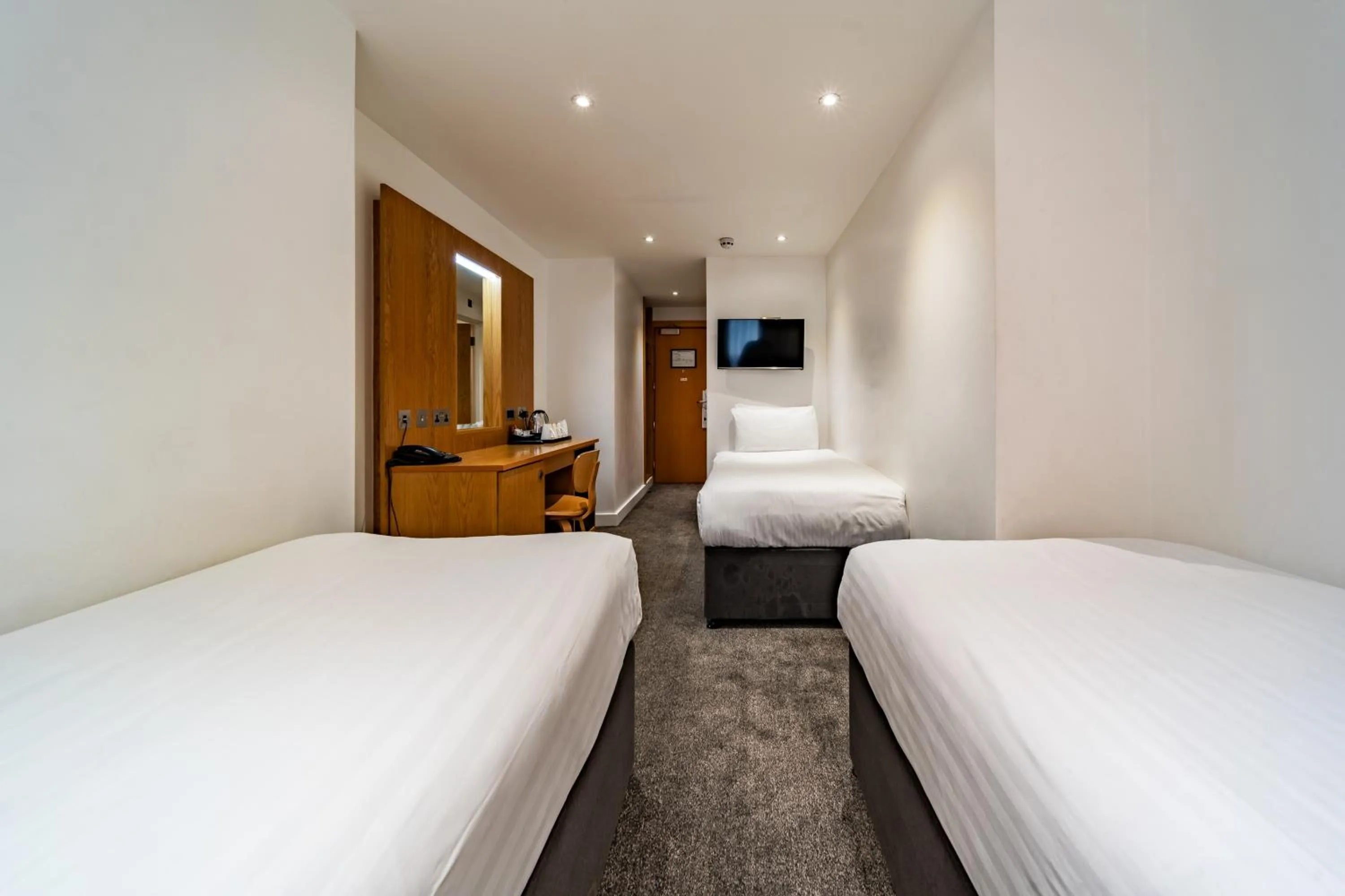 Bed in Central Park Hotel