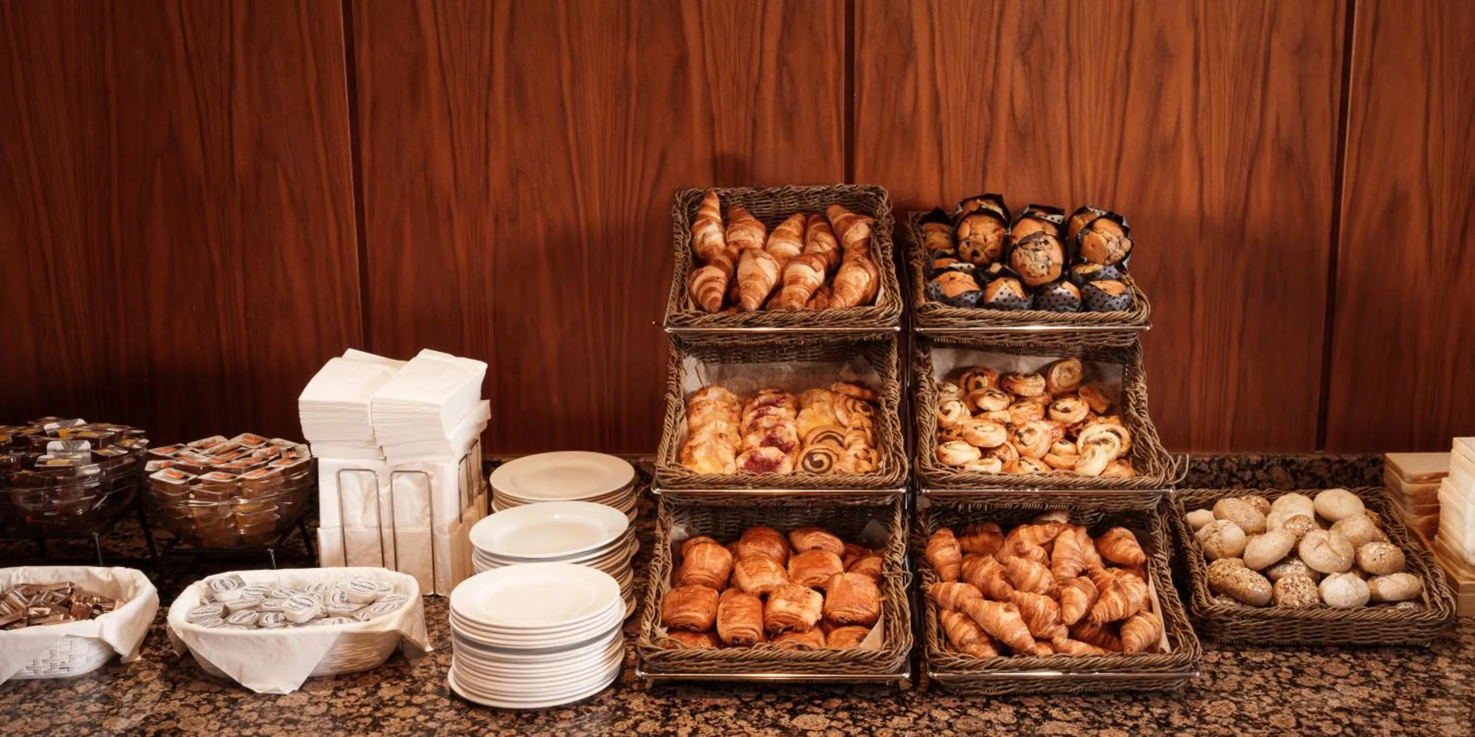 Coffee/tea facilities in Central Park Hotel