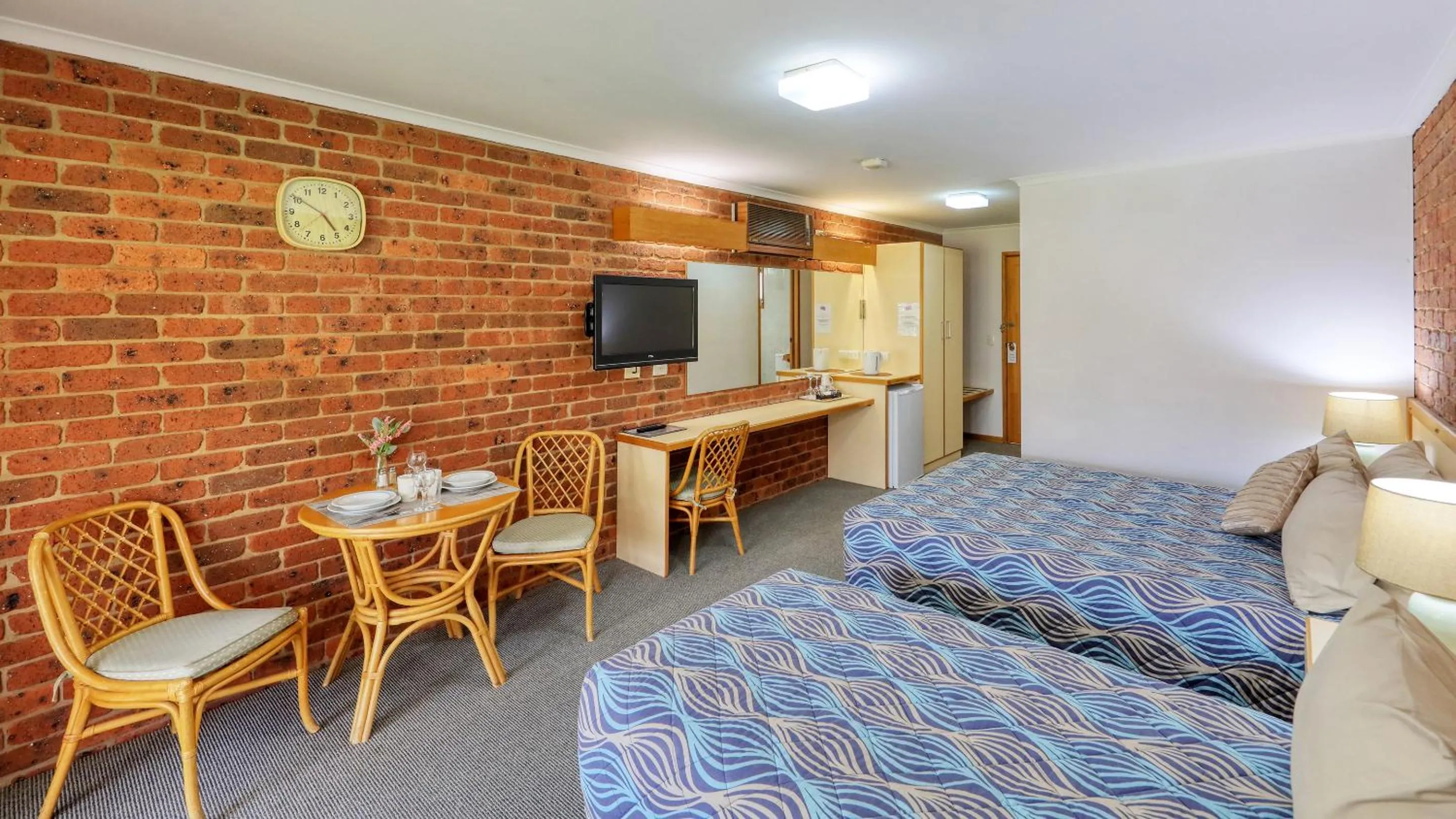 Photo of the whole room in Tooleybuc Club Motor Inn