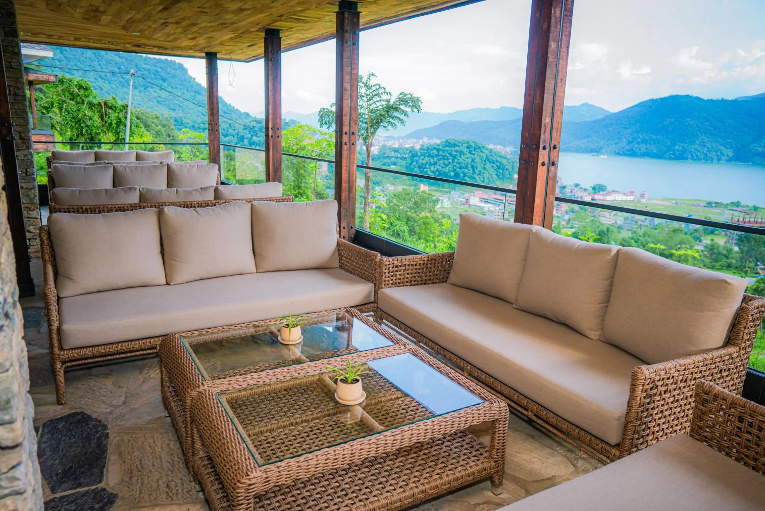 Restaurant/places to eat in Dorje's Resort and Spa