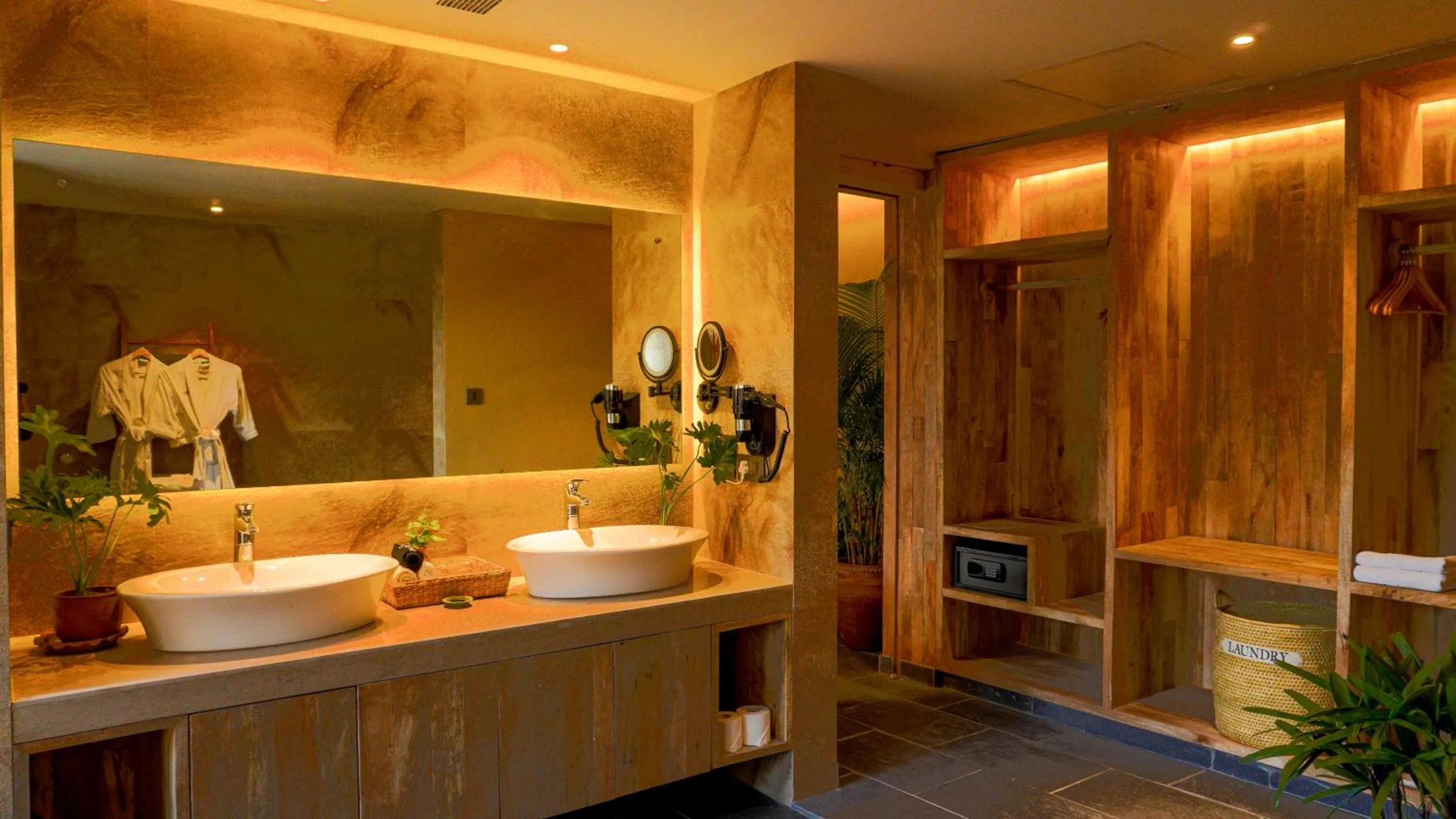 Bathroom in Dorje's Resort and Spa