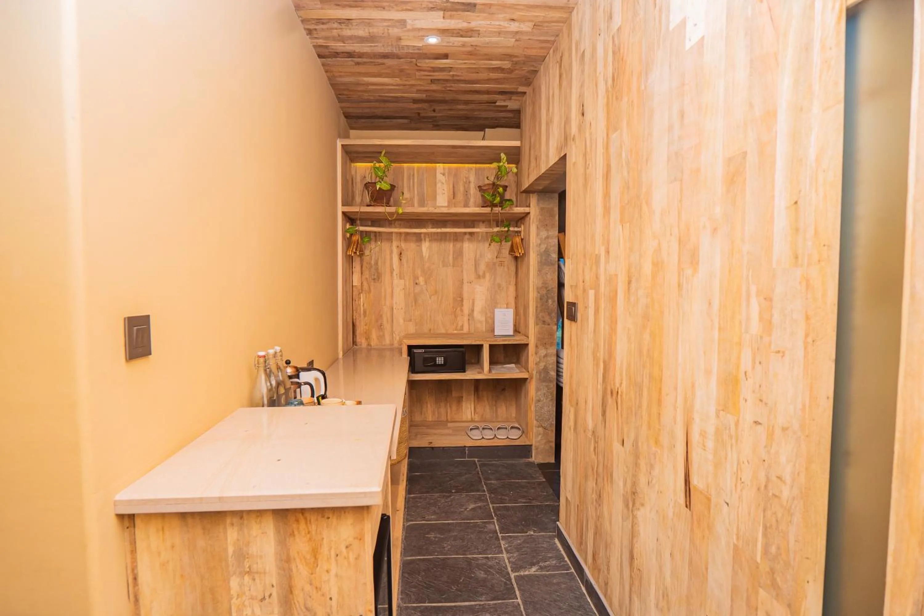 wardrobe in Dorje's Resort and Spa