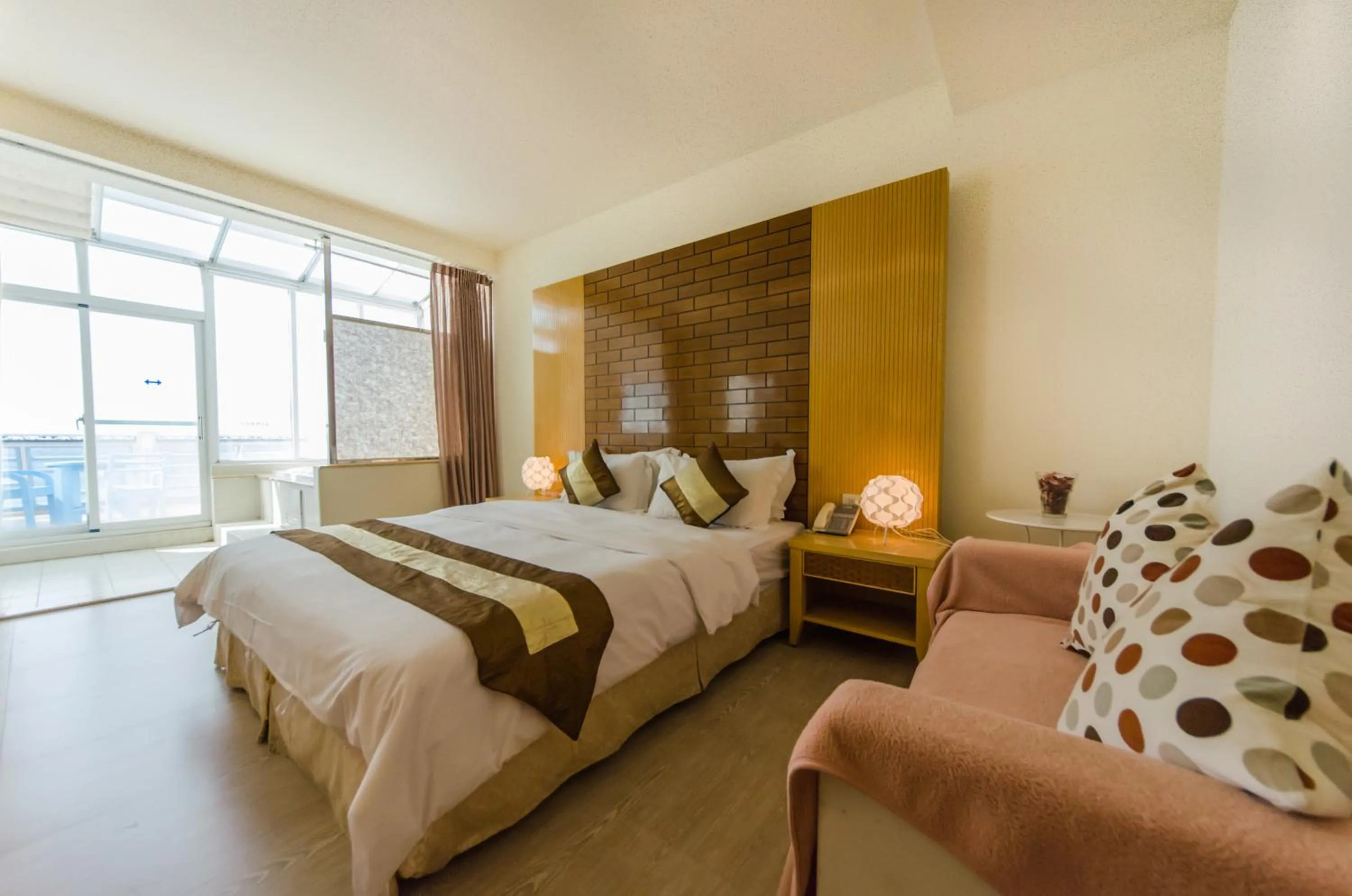 Photo of the whole room, Bed in Yake Homestay