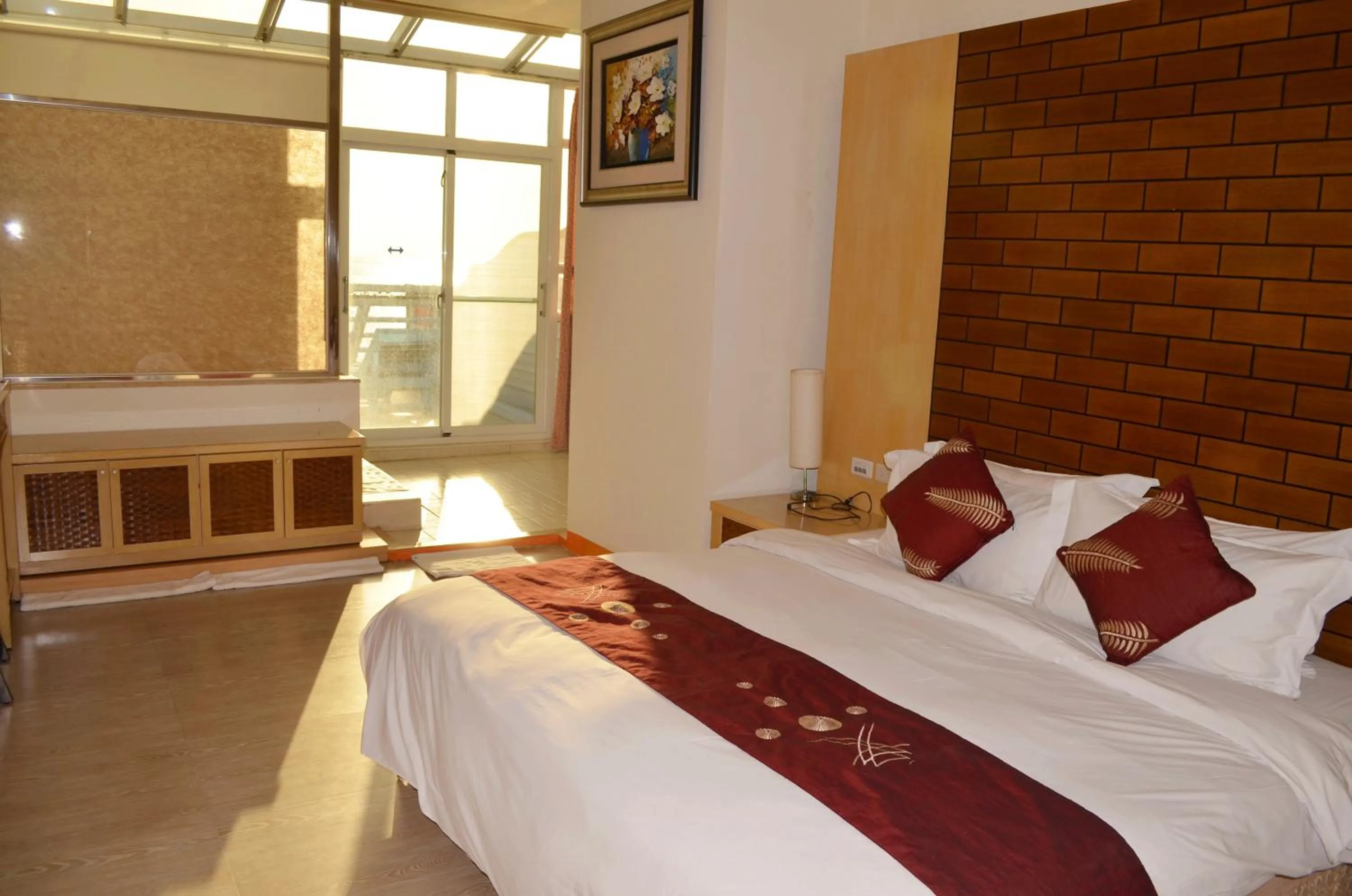 Photo of the whole room, Bed in Yake Homestay