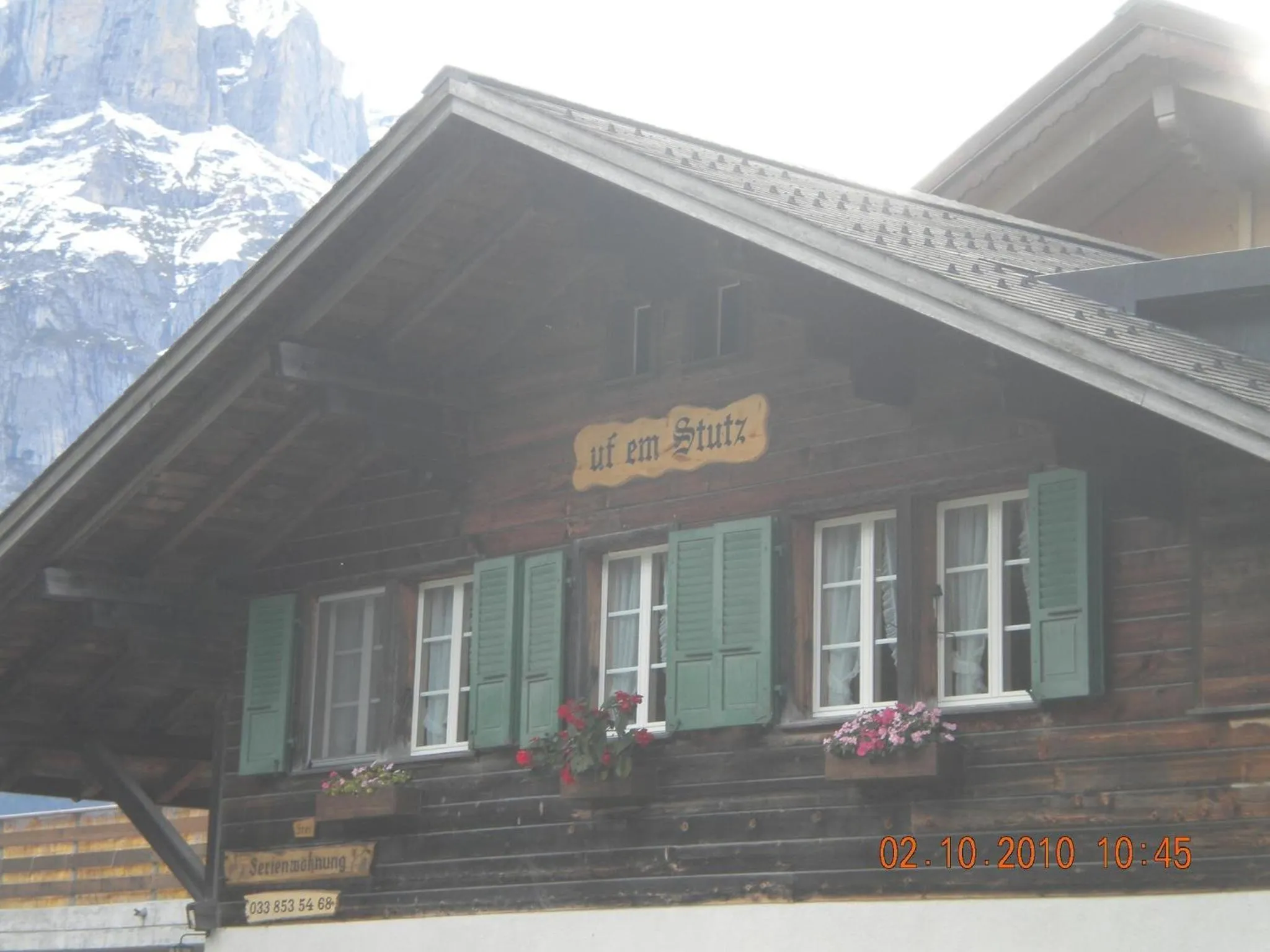 Facade/entrance in Chalet uf em Stutz 1