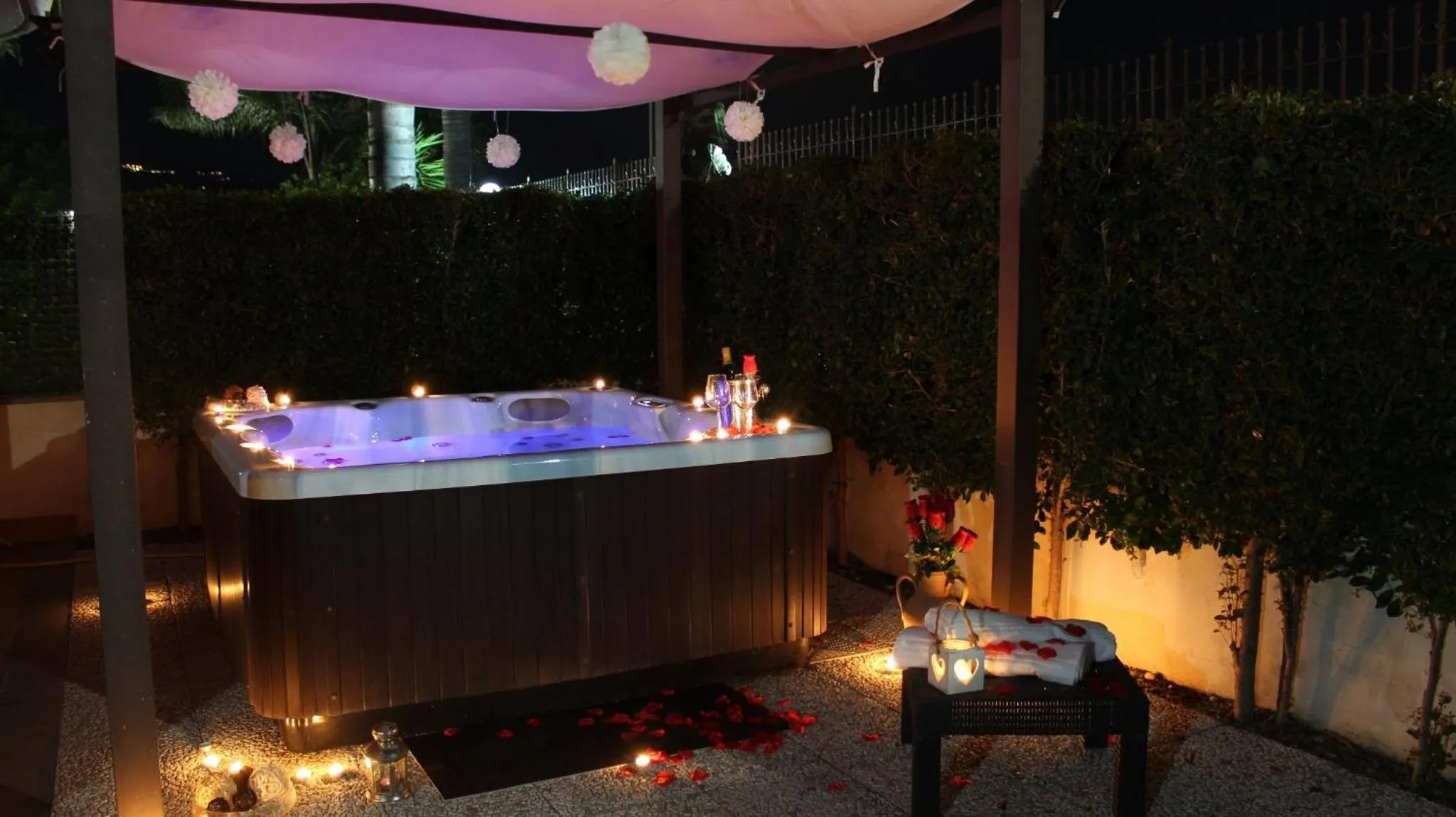 Hot Tub in Le Ville della Contea -Vacation rentals