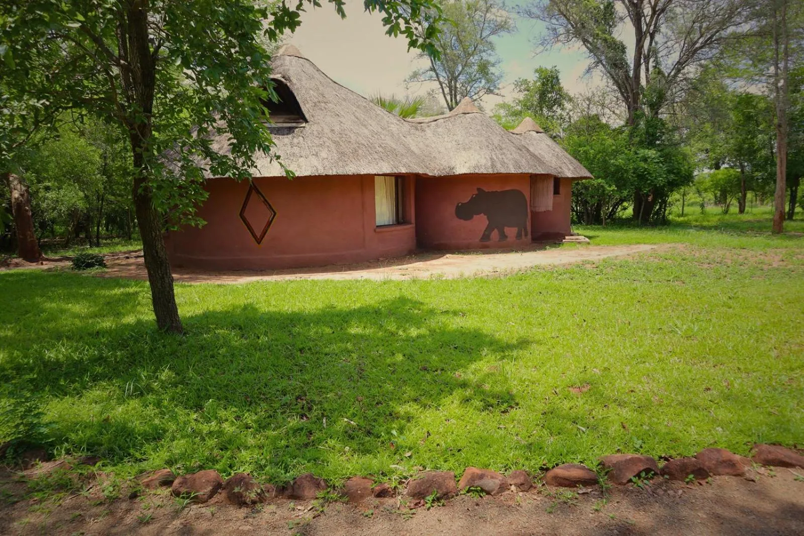Property building in Munga Eco-Lodge