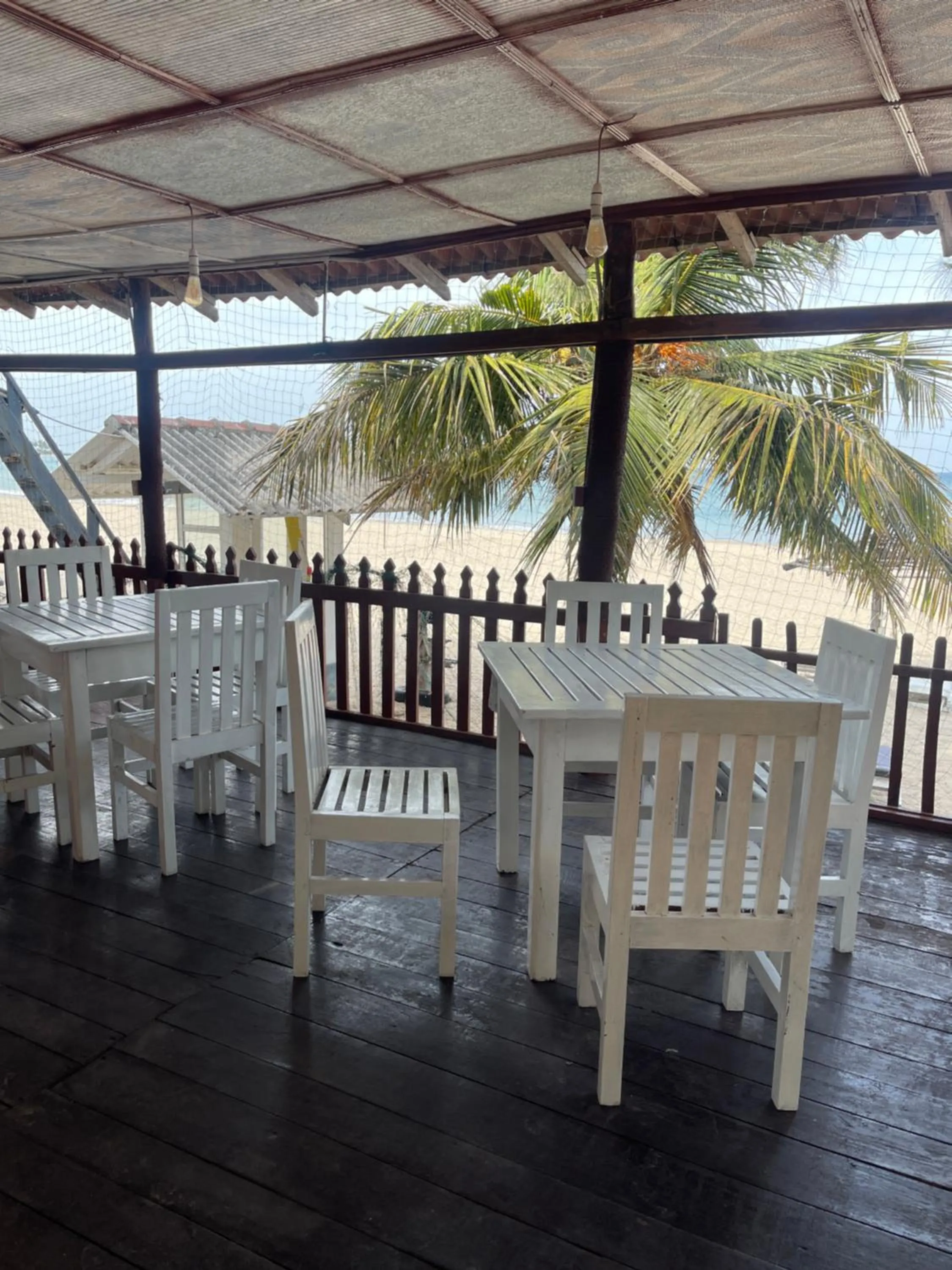 Restaurant/places to eat in Anandas Beach Resort