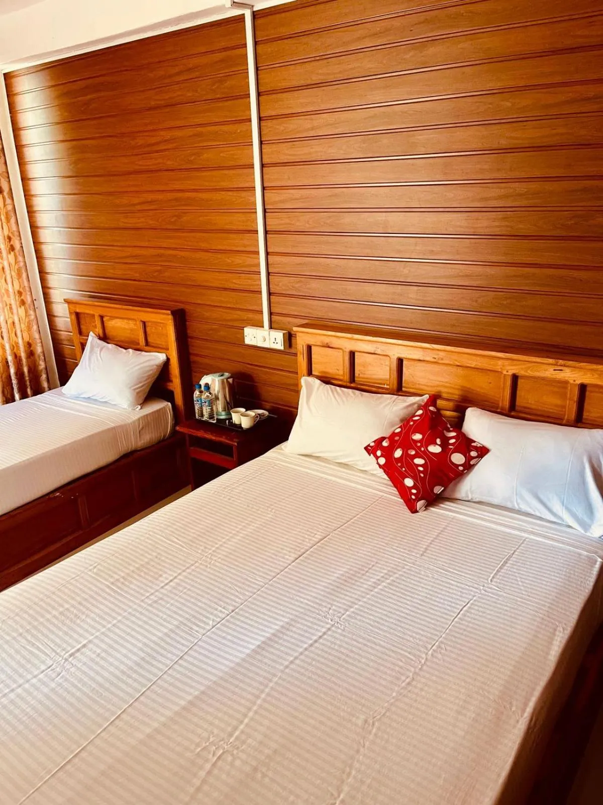 Bed in Anandas Beach Resort