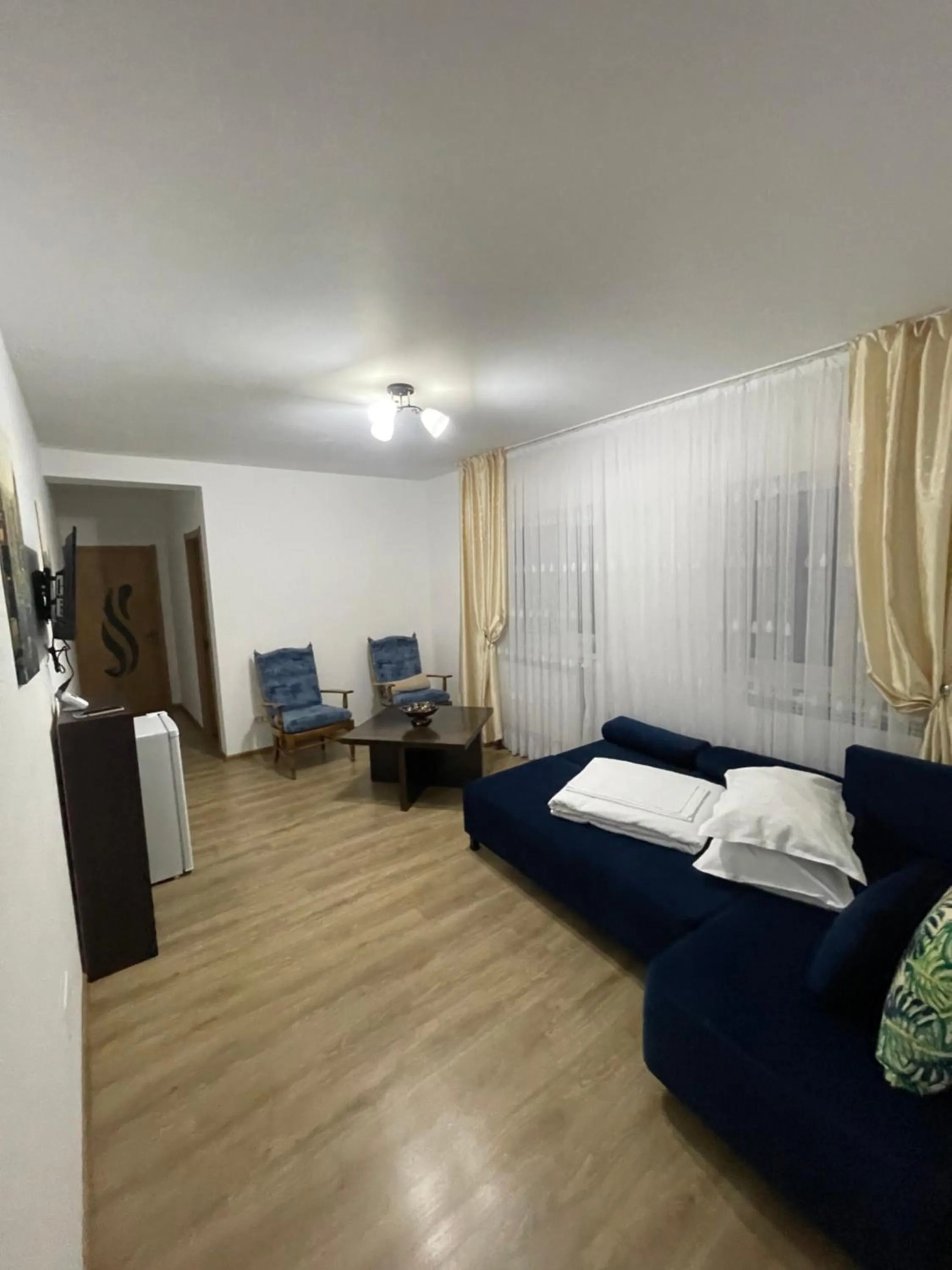 Bed in Cazare apartamente LAVI-TOUR Tg Neamț