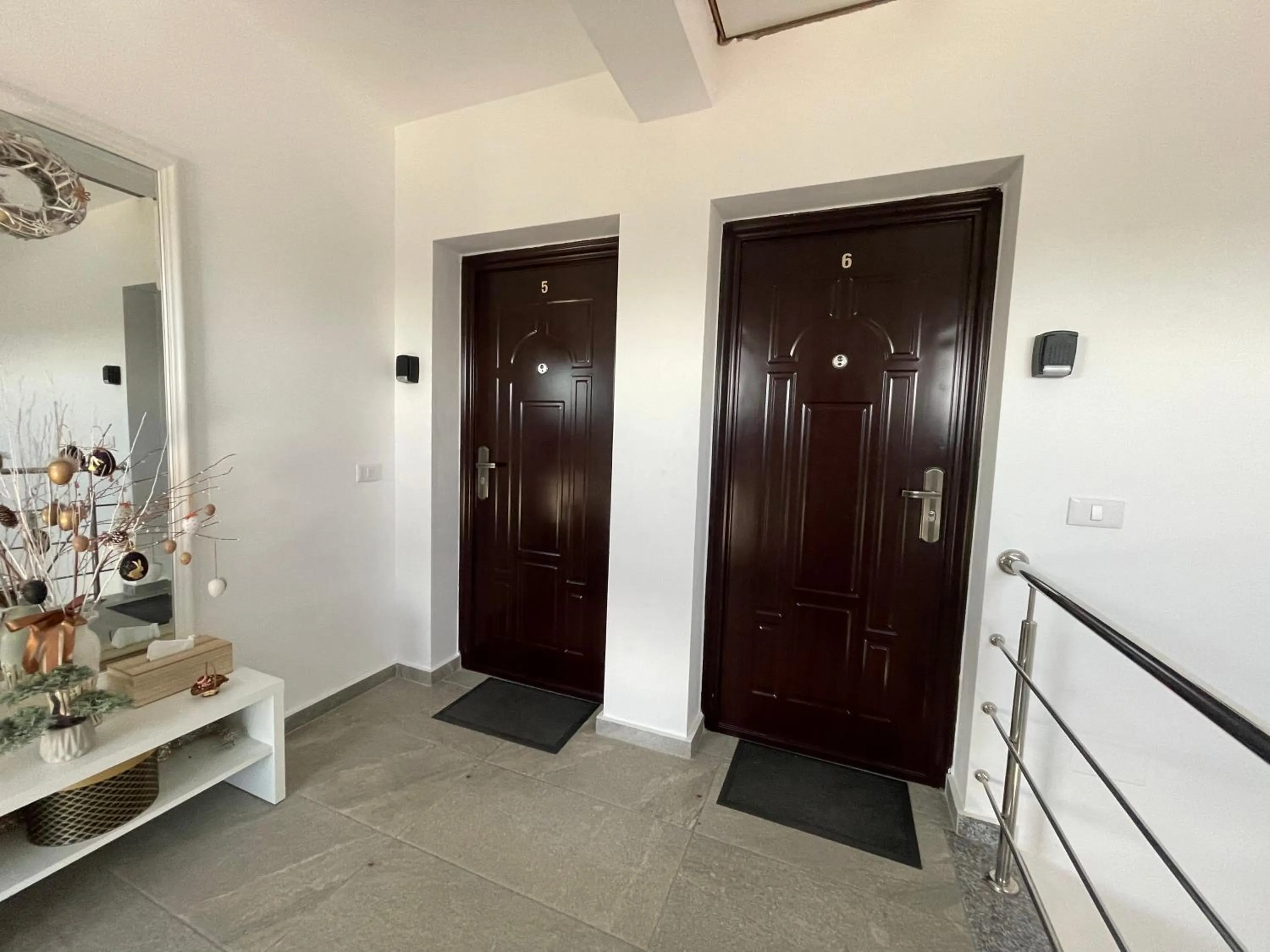 Cazare apartamente LAVI-TOUR Tg Neamț