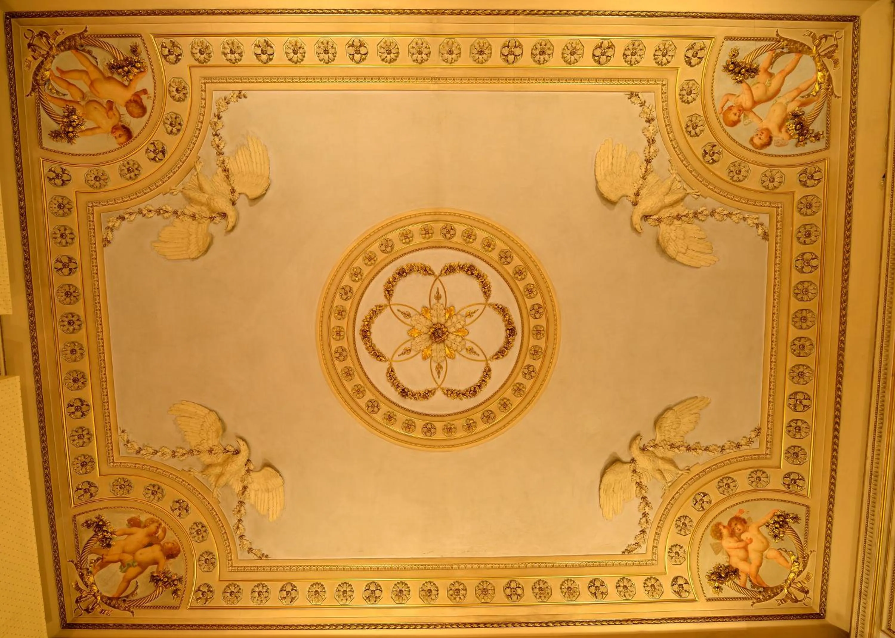 Decorative detail in Palazzo Guicciardini