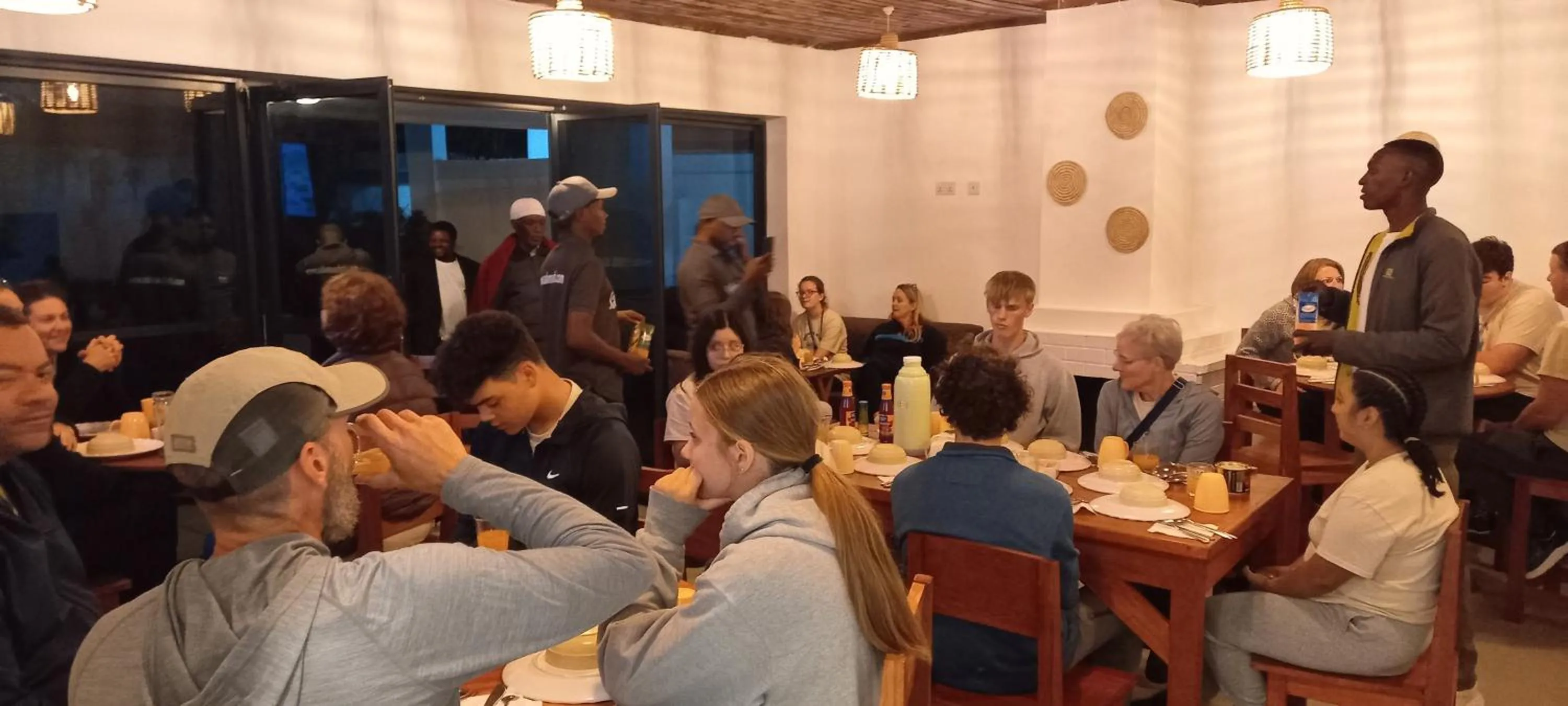 Restaurant/places to eat in Didas Villa