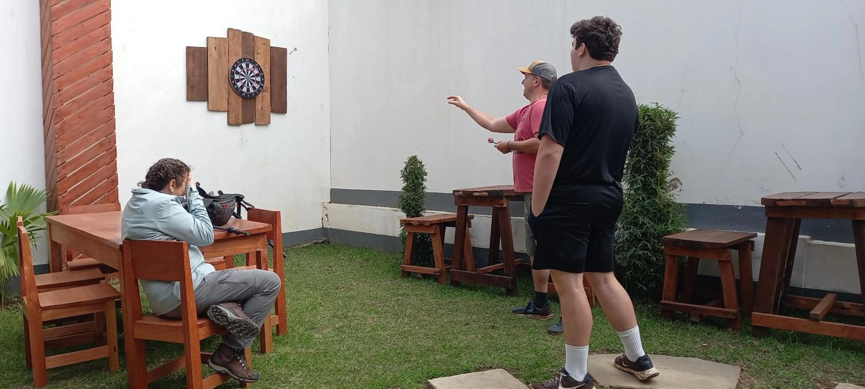 Darts in Didas Villa