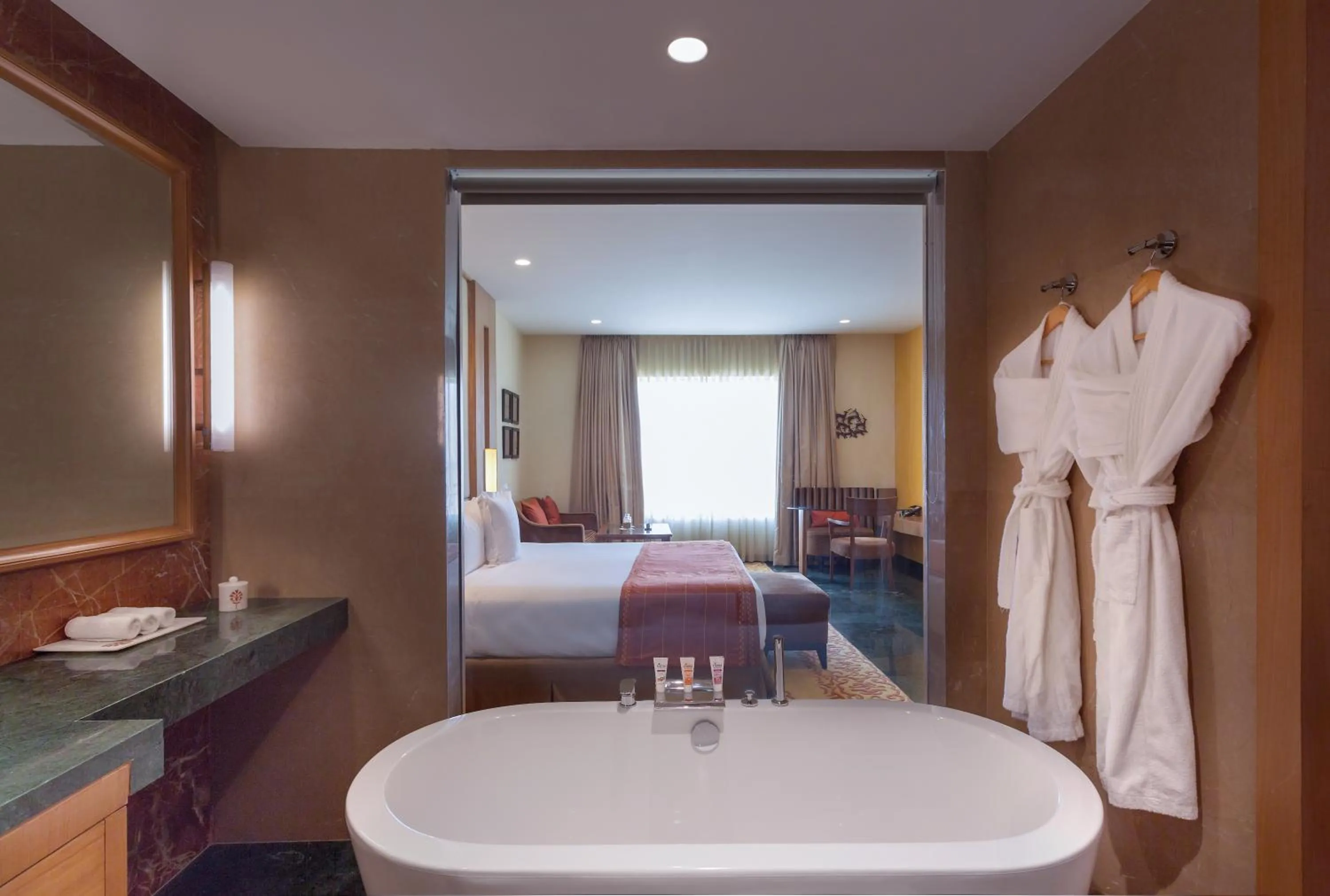 Bathroom, Bed in Welcomhotel by ITC Hotels, Jodhpur