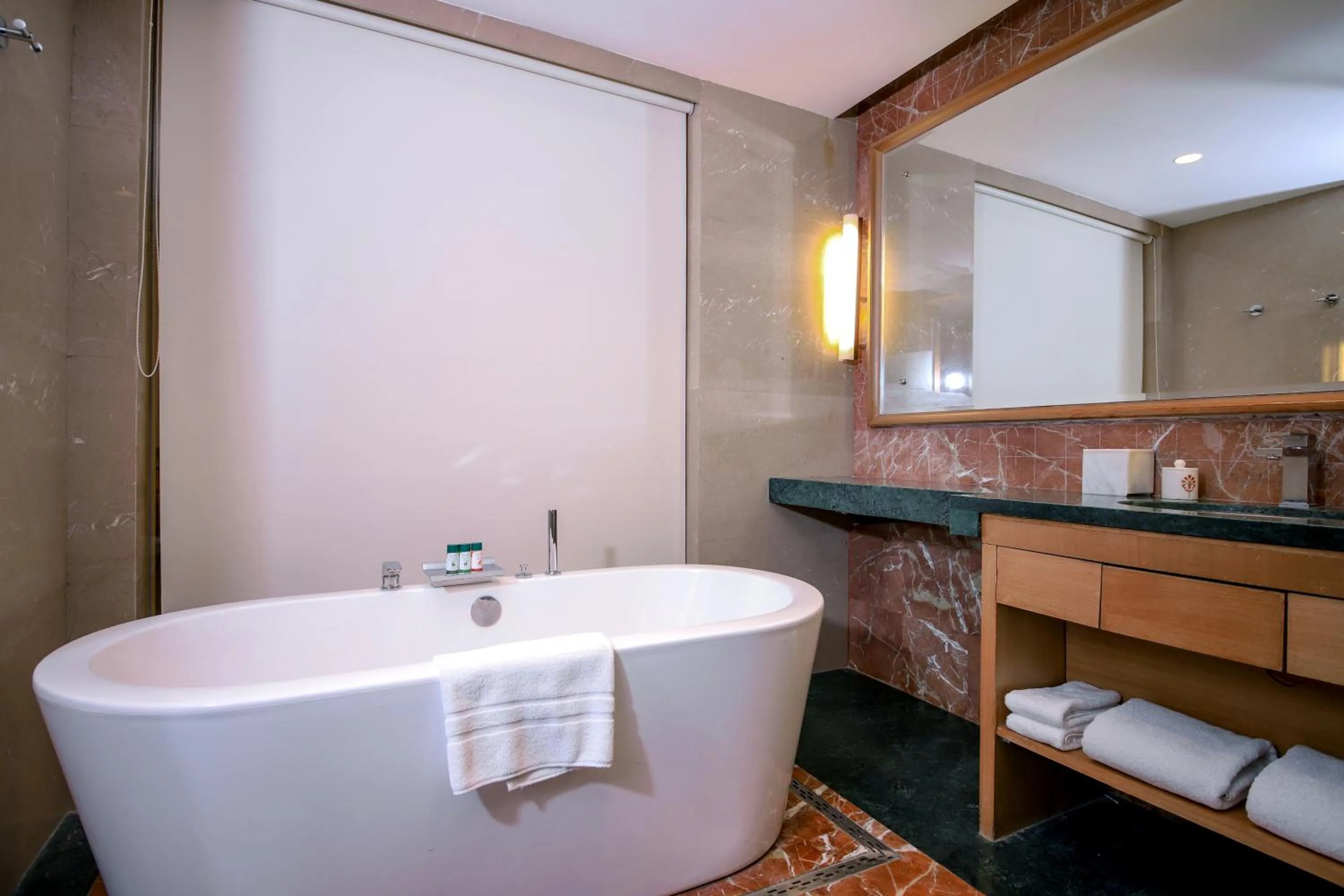 Bathroom in Welcomhotel by ITC Hotels, Jodhpur