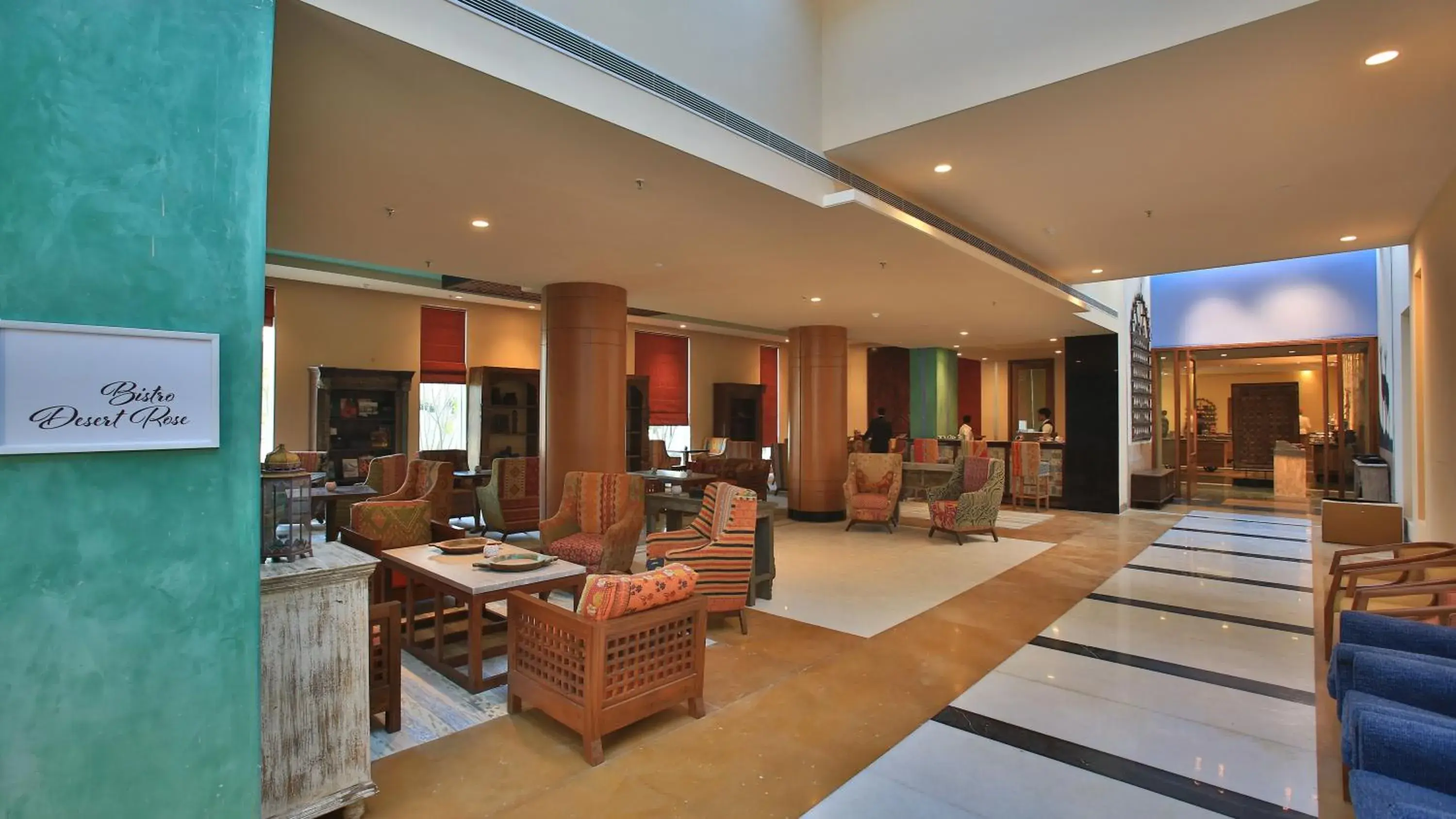 Lounge or bar in Welcomhotel by ITC Hotels, Jodhpur Lounge or bar in Welcomhotel by ITC Hotels, Jodhpur