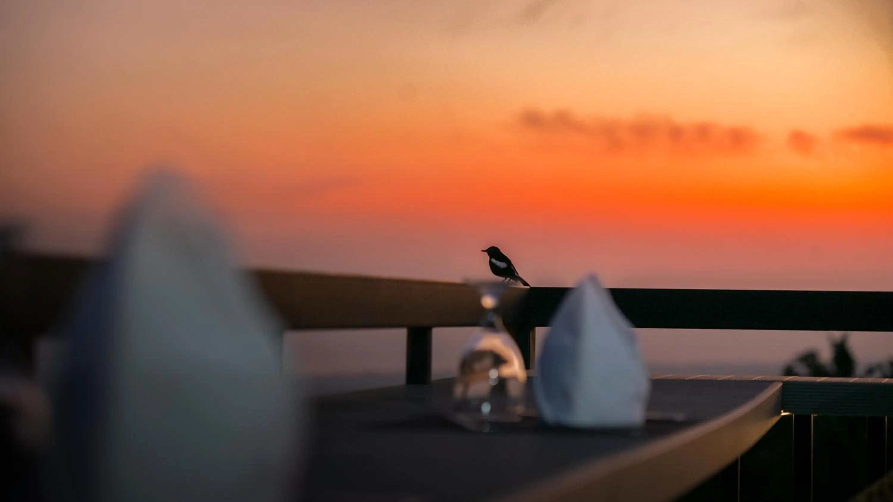 Restaurant/places to eat in Villa Selonding Batu