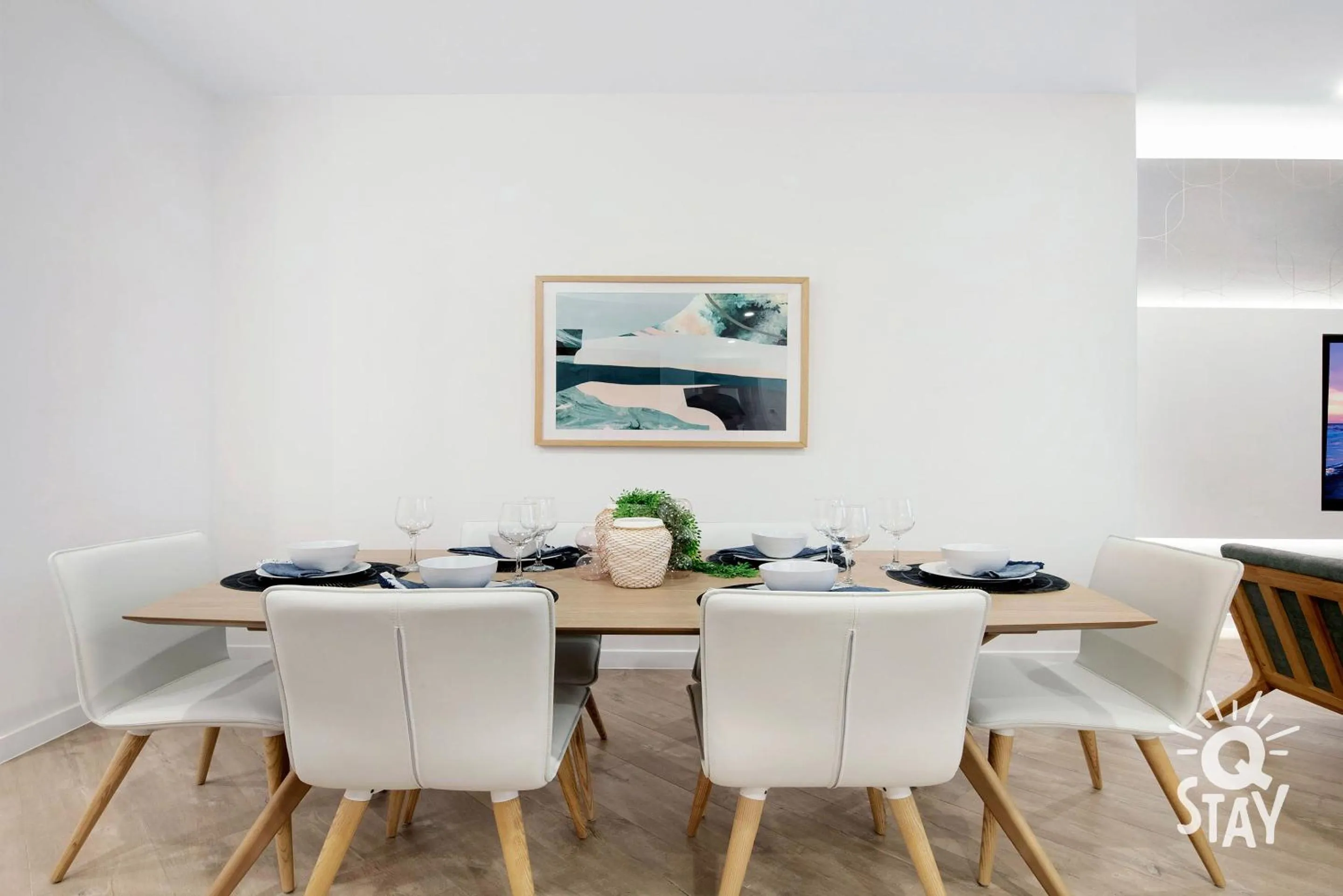 Dining area in Chevron Renaissance by Vaun