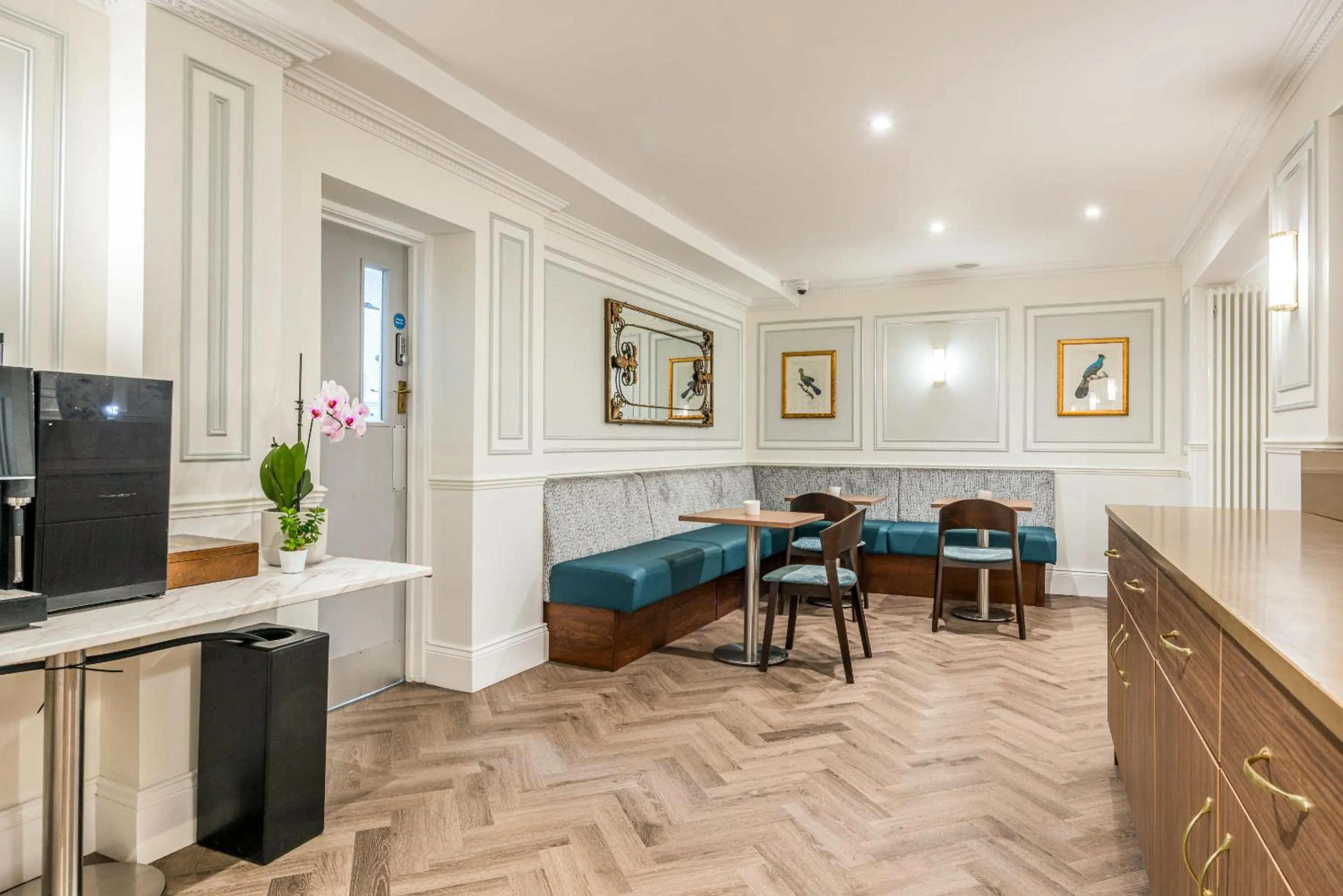 Breakfast in Princes Square