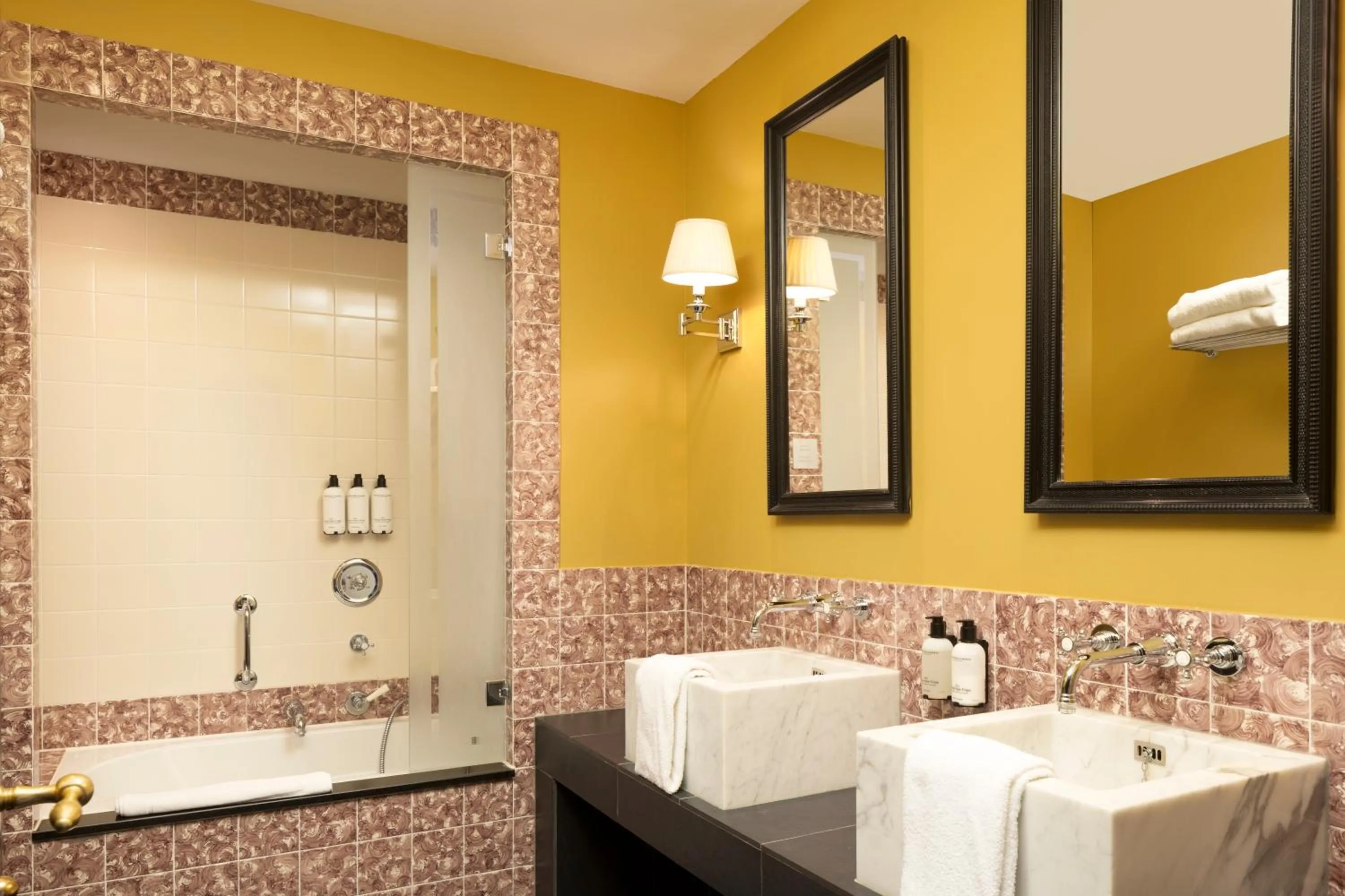 Bathroom in Hotel Des Indes The Hague