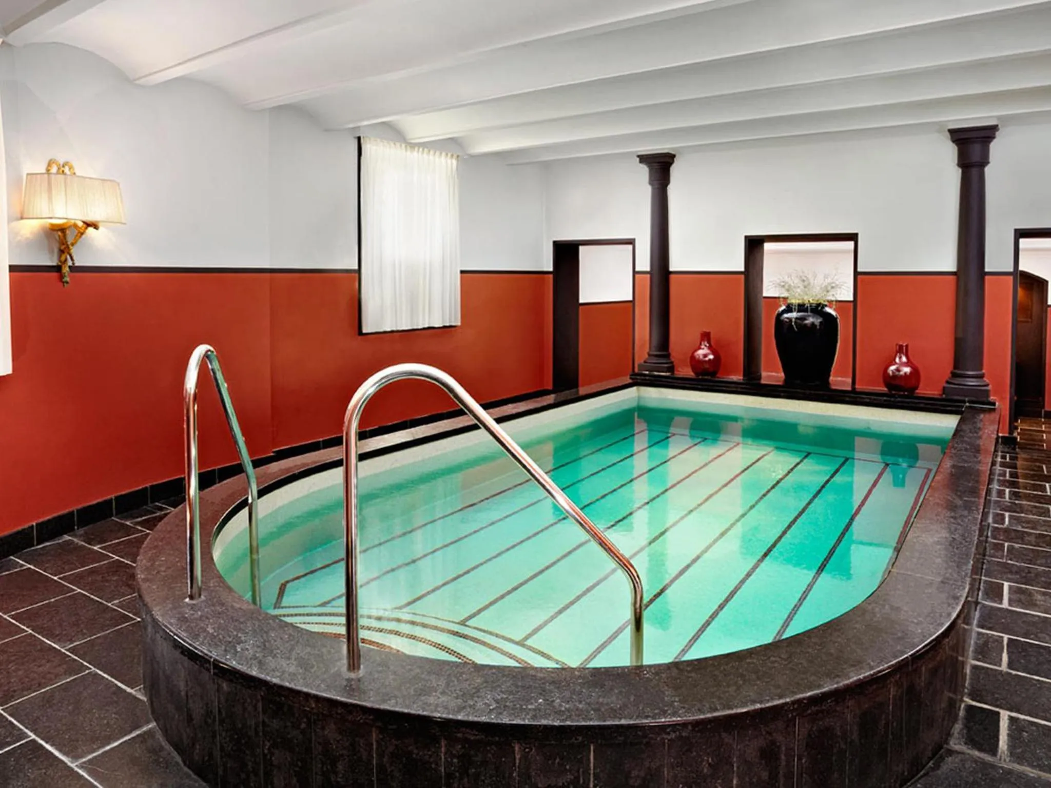 Swimming pool in Hotel Des Indes The Hague