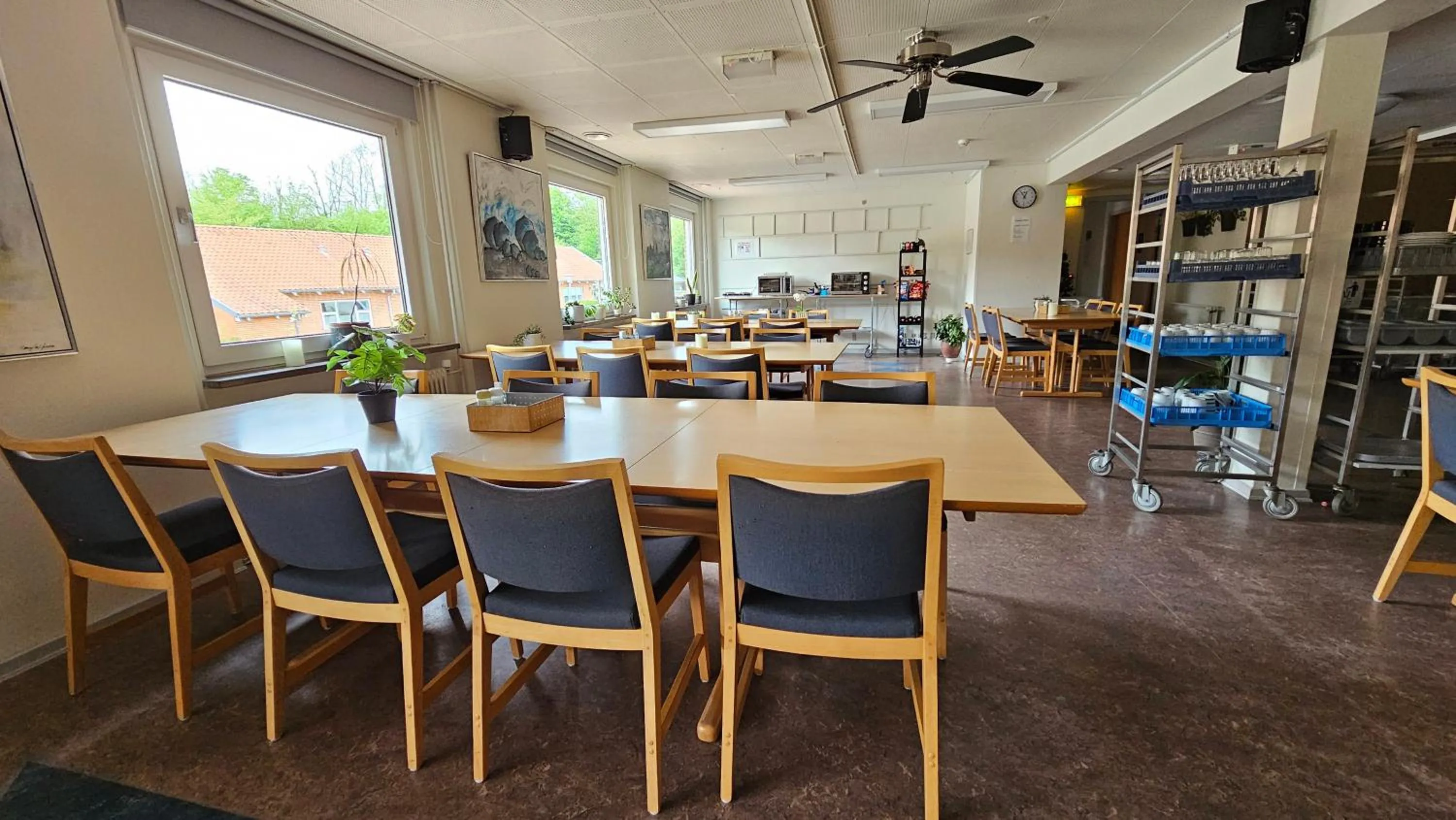 Restaurant/places to eat in Gudum Park