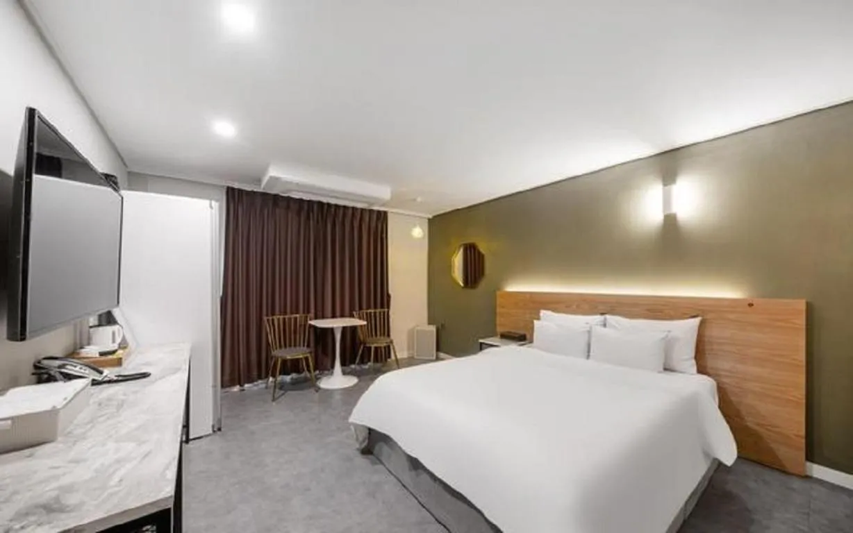 Bed in Brighton Hotel