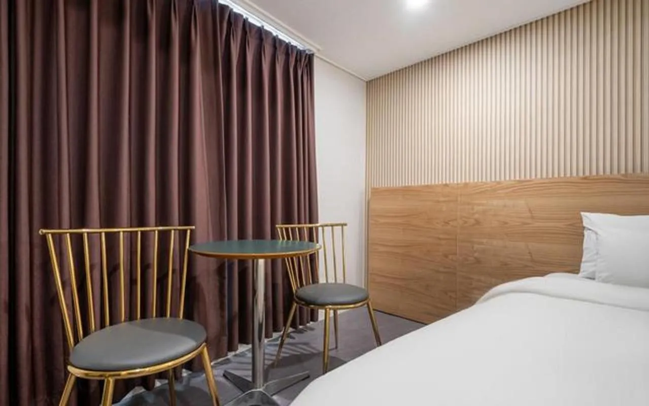 Bed in Brighton Hotel