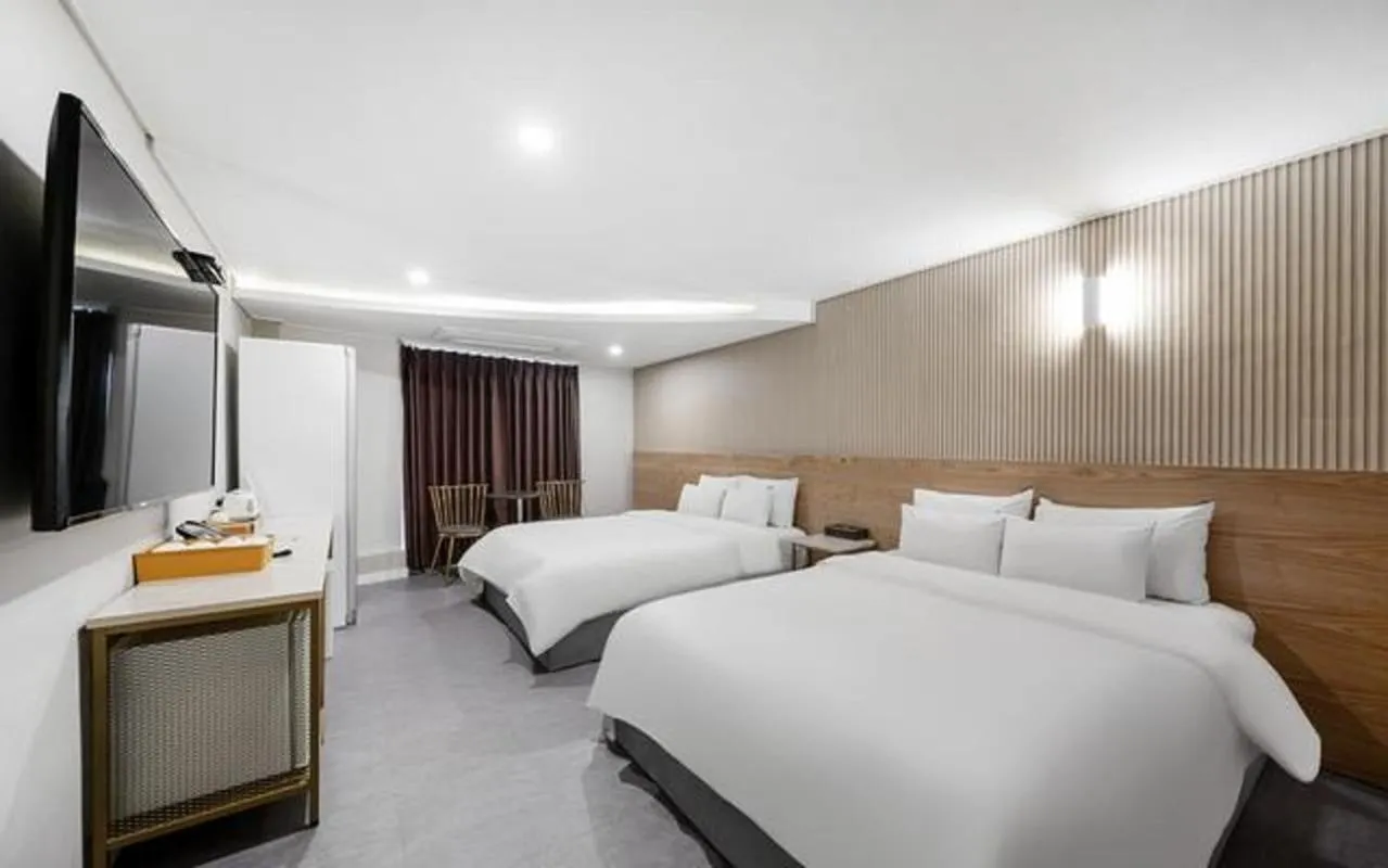 Bed in Brighton Hotel