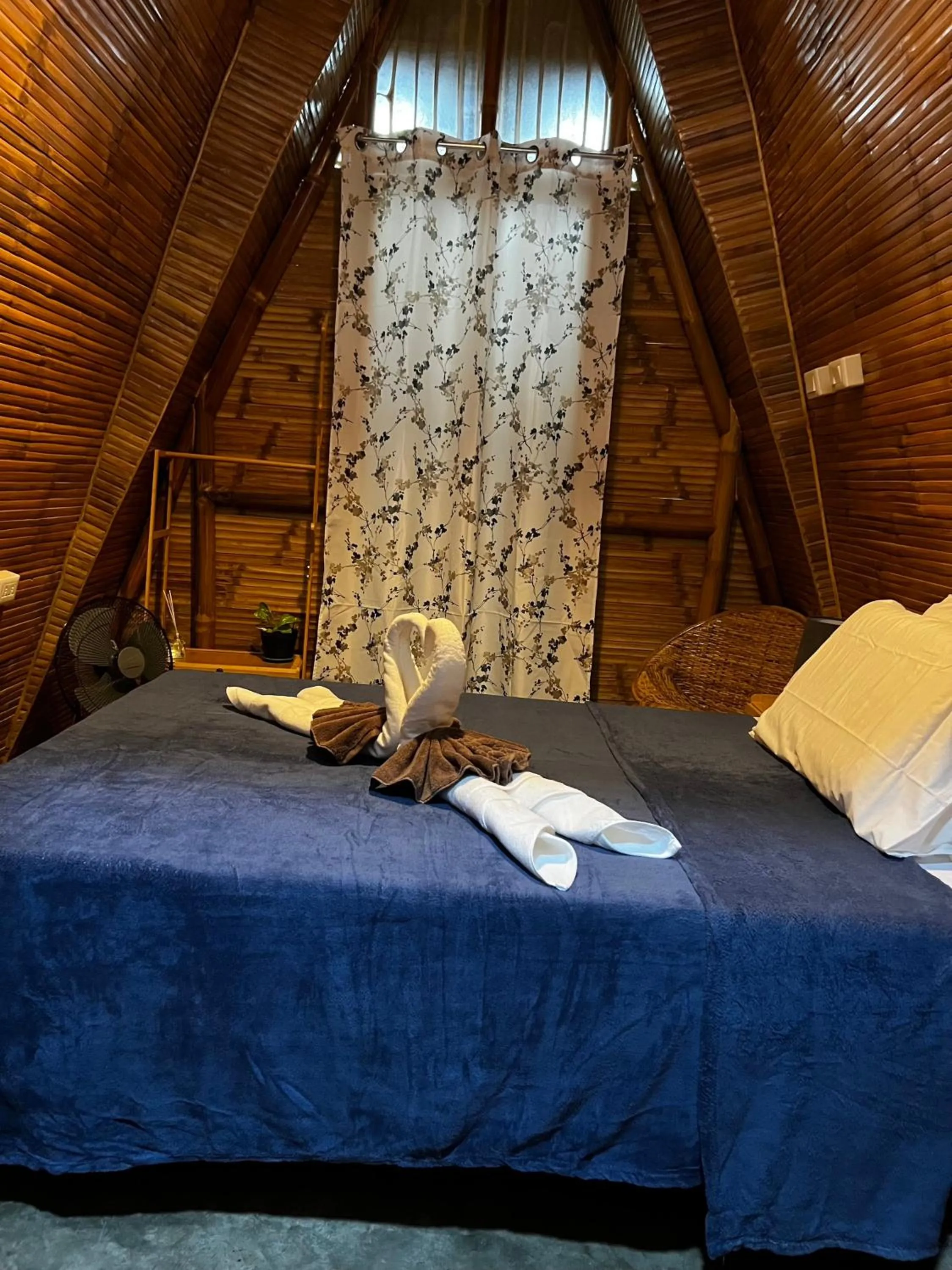 Bed in The Backyard Inn