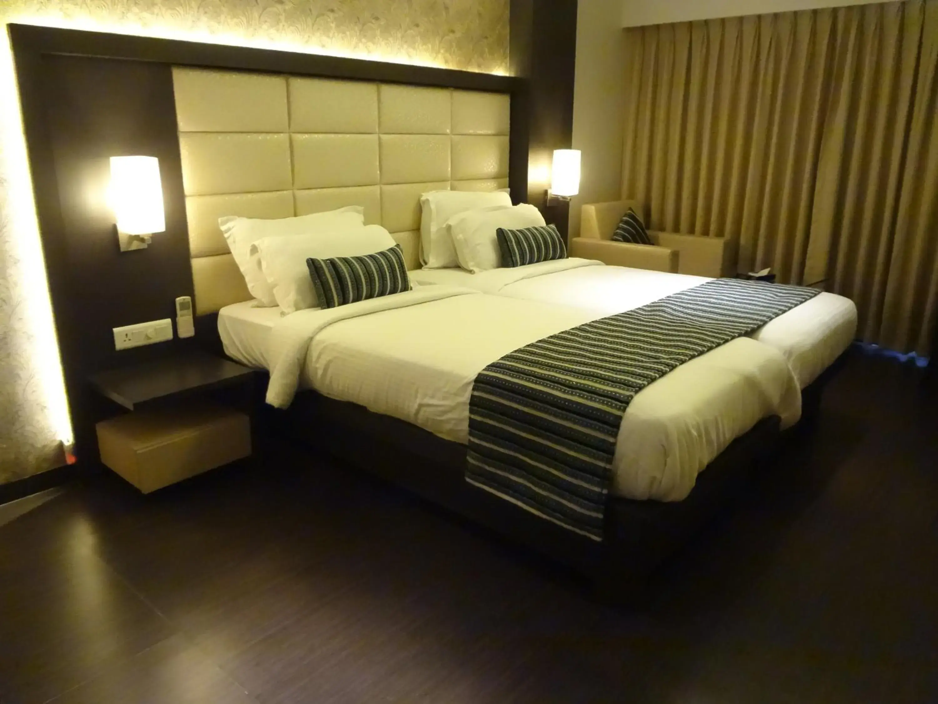 Executive Double or Twin Room in Galaxy Beacon Hotel, Santacruz ,Mumbai Executive Double or Twin Room in Galaxy Beacon Hotel, Santacruz ,Mumbai
