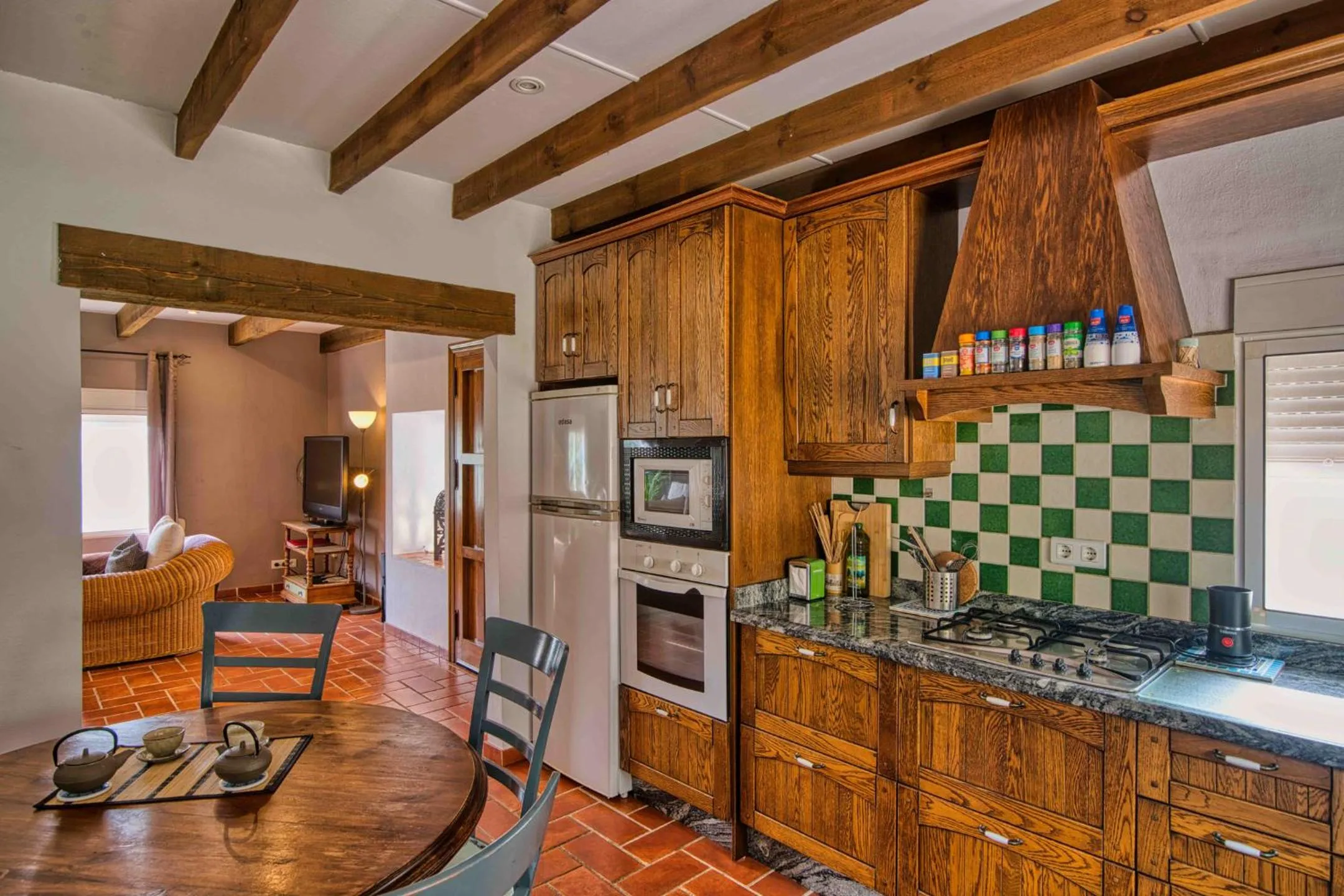 Kitchen or kitchenette in Villa Morera Bed & Breakfast