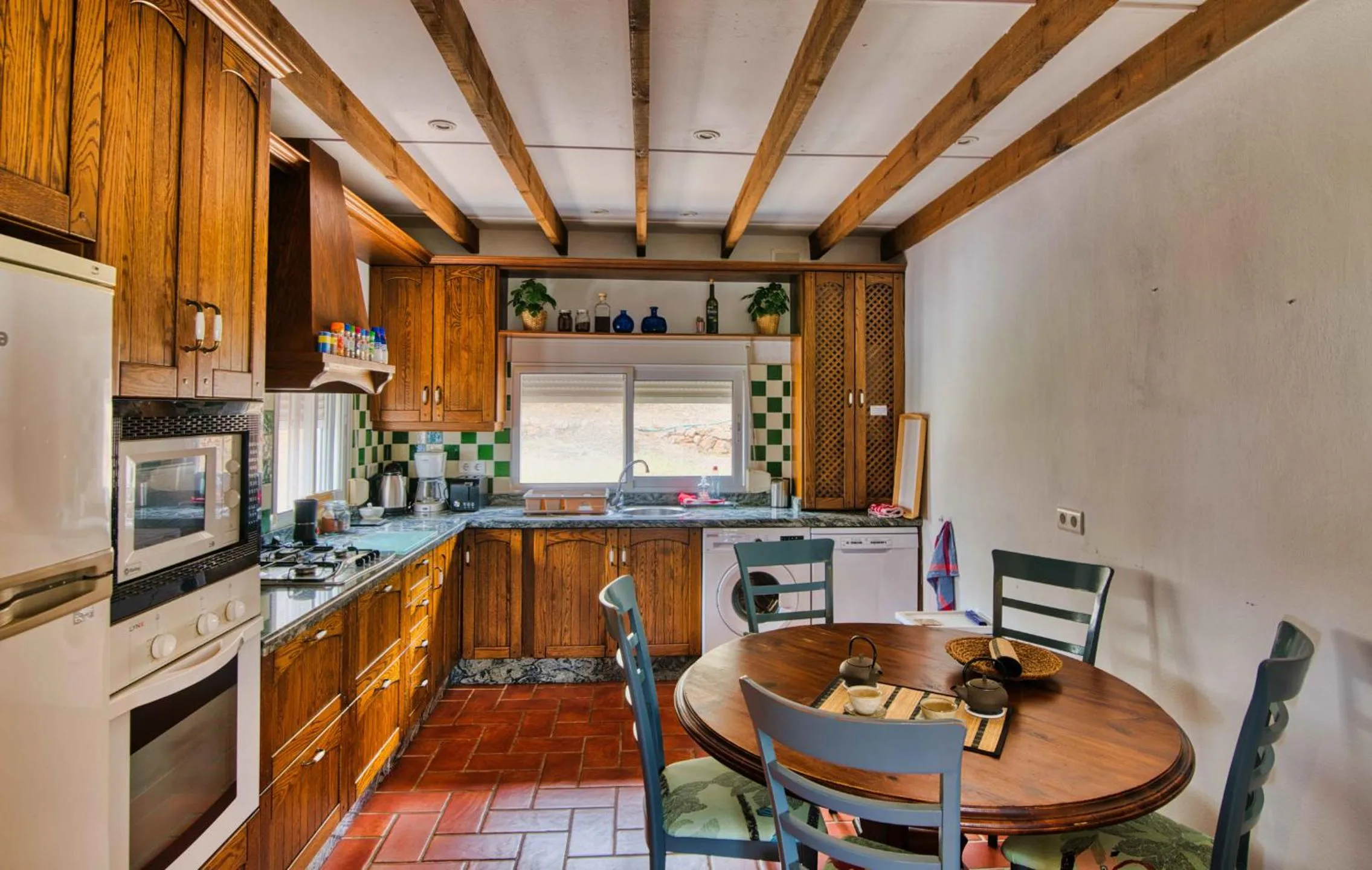 Kitchen or kitchenette in Villa Morera Bed & Breakfast