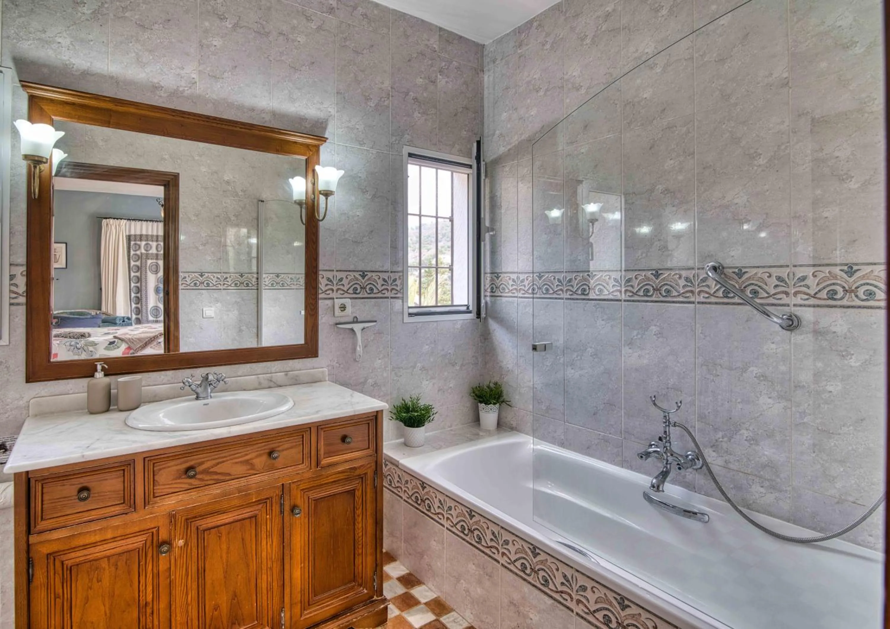 Shower in Villa Morera Bed & Breakfast