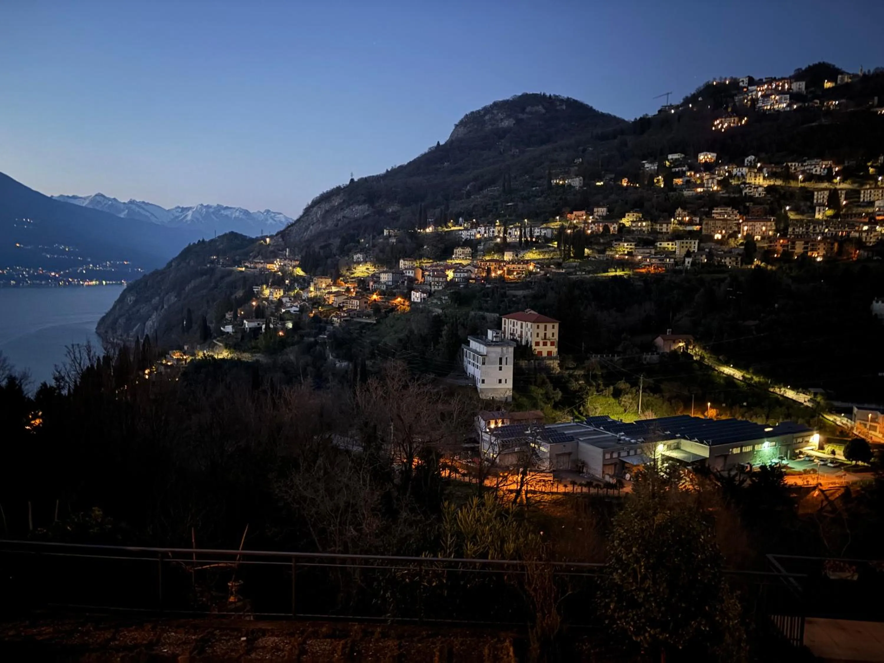 Balcony/Terrace in Hotel Diffuso Il Portichetto sulla collina a Vezio Perledo